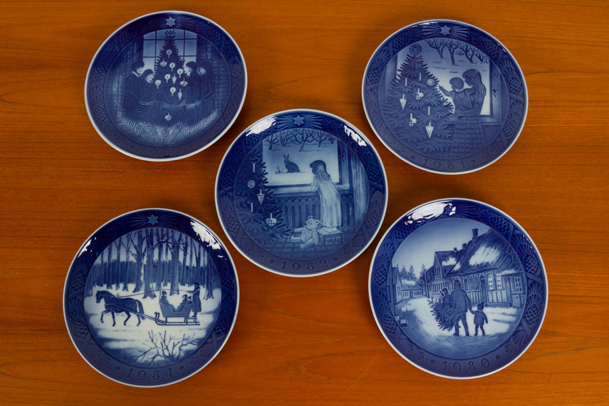 blue danish plates