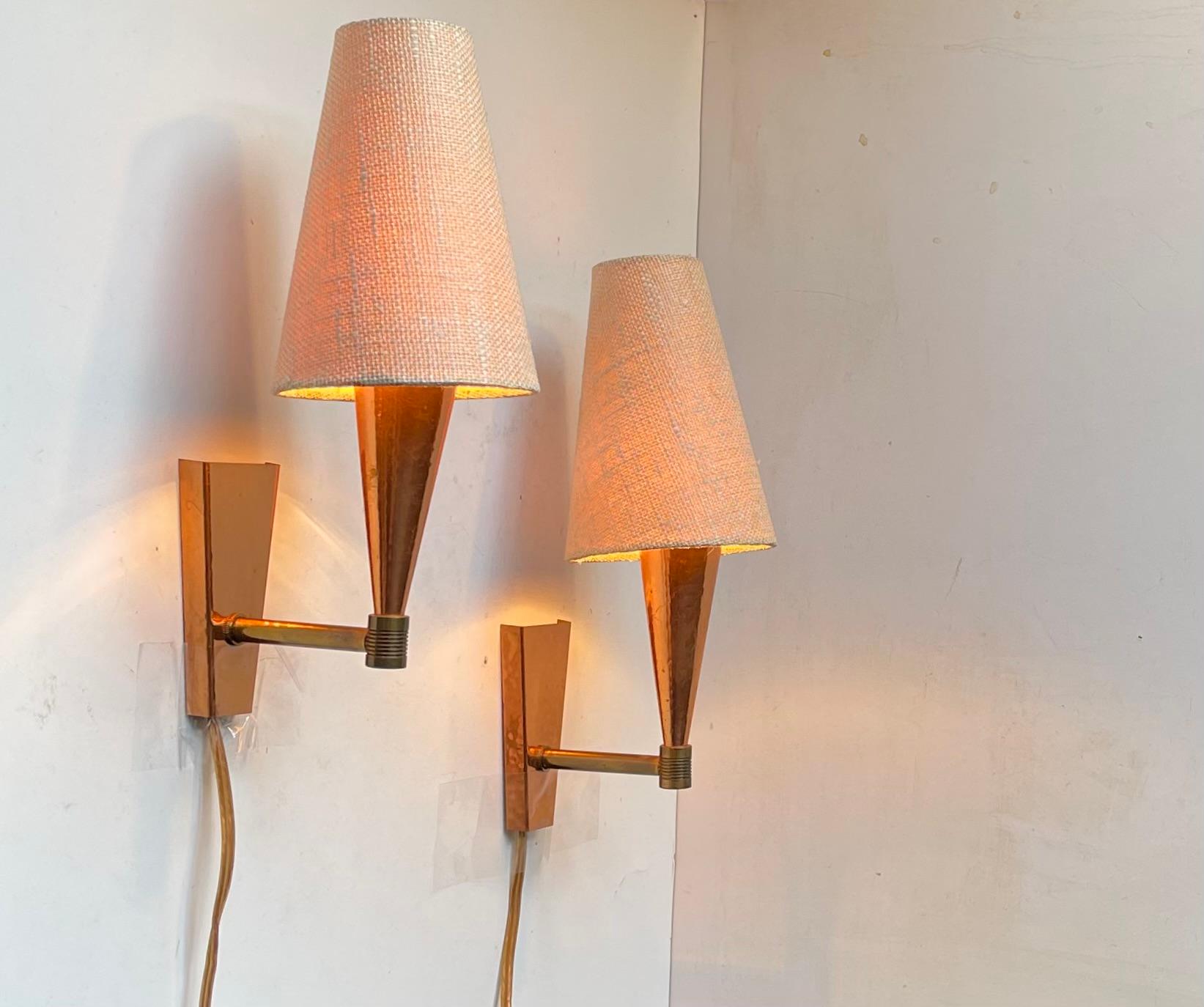 Scandinavo moderno Lampade da parete danesi d'epoca in rame e assia di Svend Mejlstrøm, anni '60 in vendita