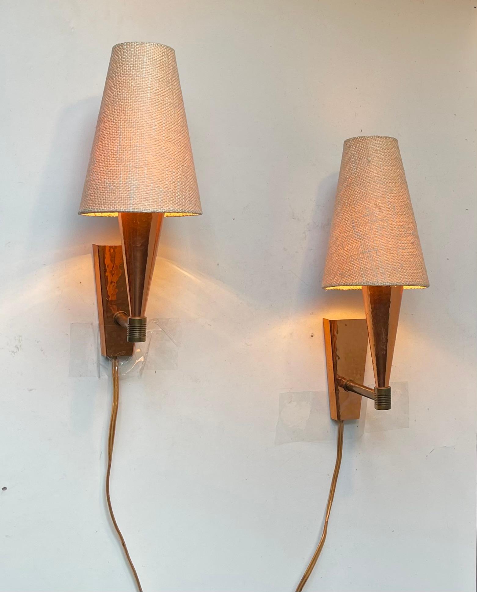 Lampade da parete danesi d'epoca in rame e assia di Svend Mejlstrøm, anni '60 in vendita 1