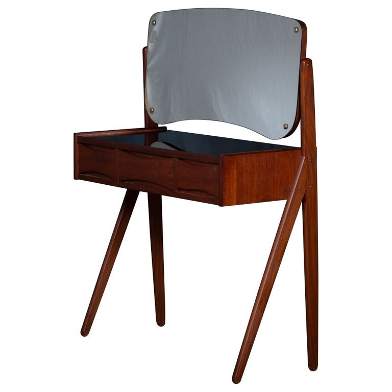 Vintage Danish Dressing Table from lholm Mbelfabrik, 1960s For Sale at  1stDibs