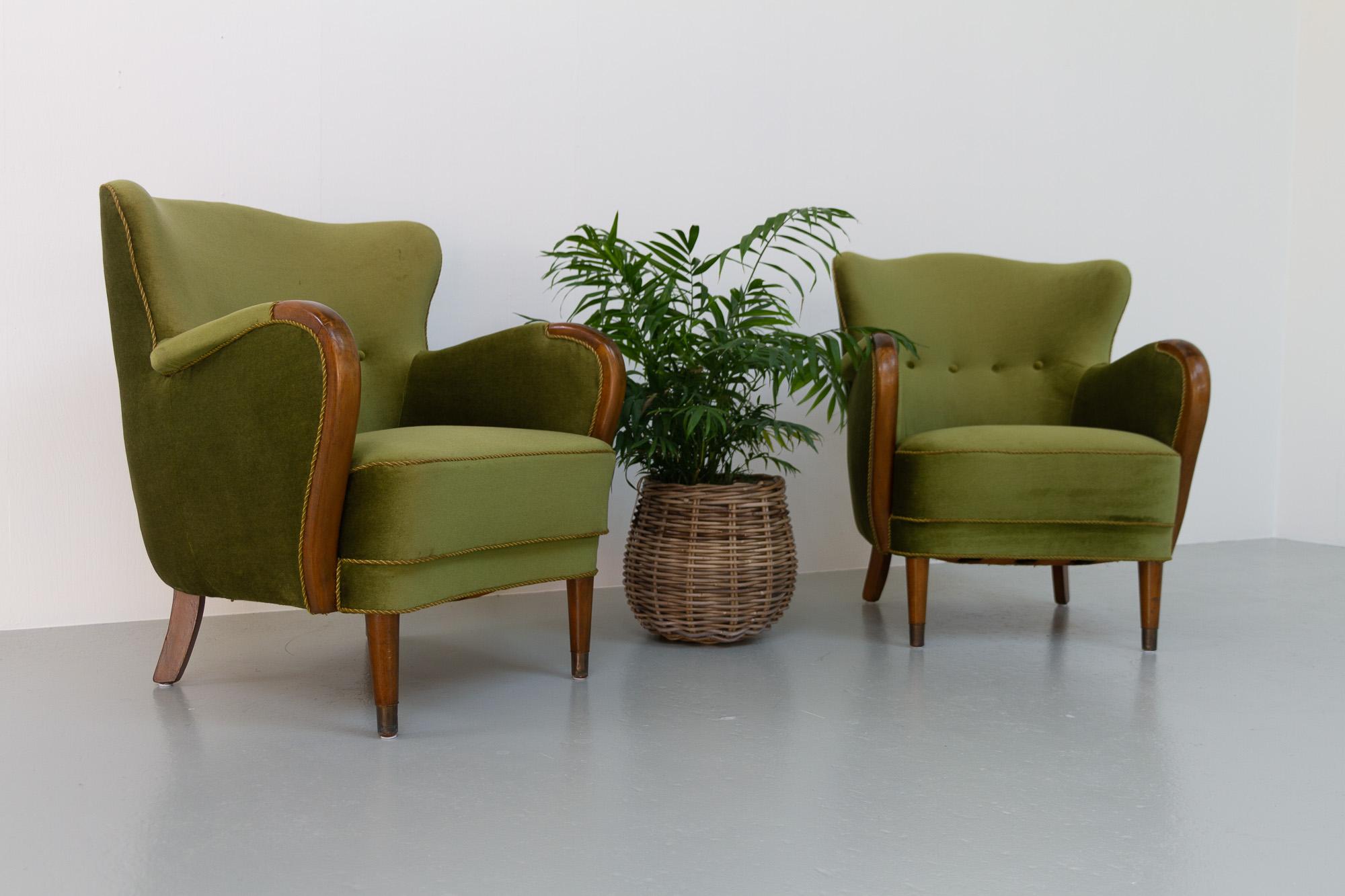 Vintage Danish Emerald Green Velvet Art Deco Lounge Chairs, 1940s, Set of 2 15