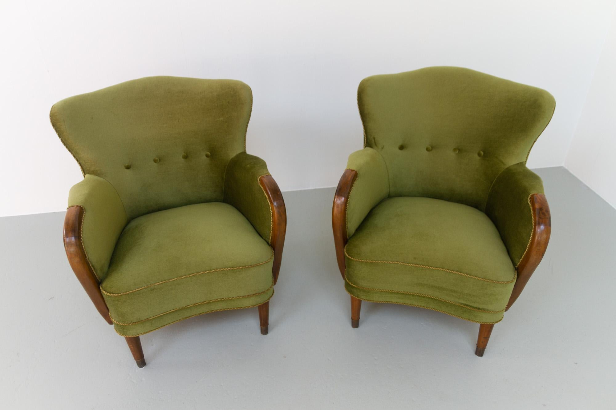Vintage Danish Emerald Green Velvet Art Deco Lounge Chairs, 1940s, Set of 2 1