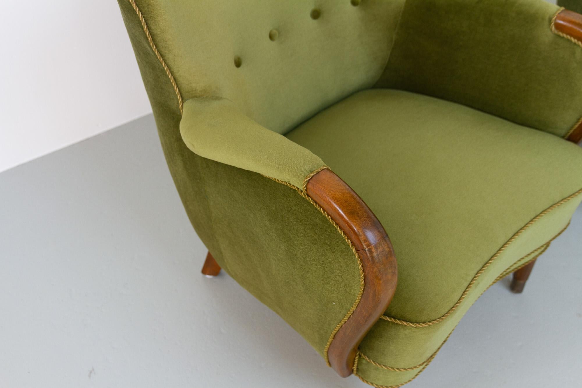 Vintage Danish Emerald Green Velvet Art Deco Lounge Chairs, 1940s, Set of 2 2