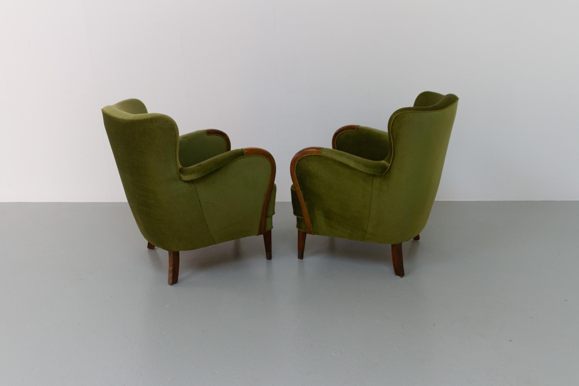 Vintage Danish Emerald Green Velvet Art Deco Lounge Chairs, 1940s, Set of 2 3