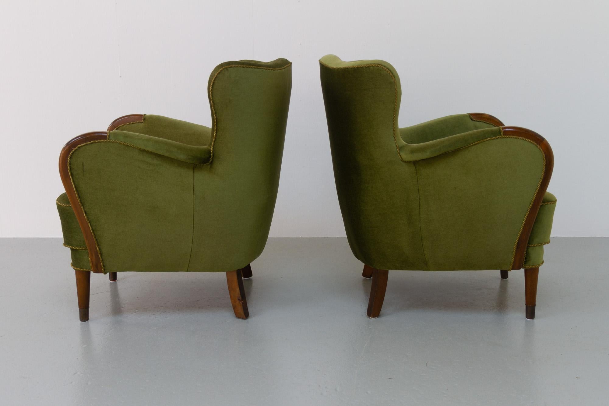 Vintage Danish Emerald Green Velvet Art Deco Lounge Chairs, 1940s, Set of 2 5
