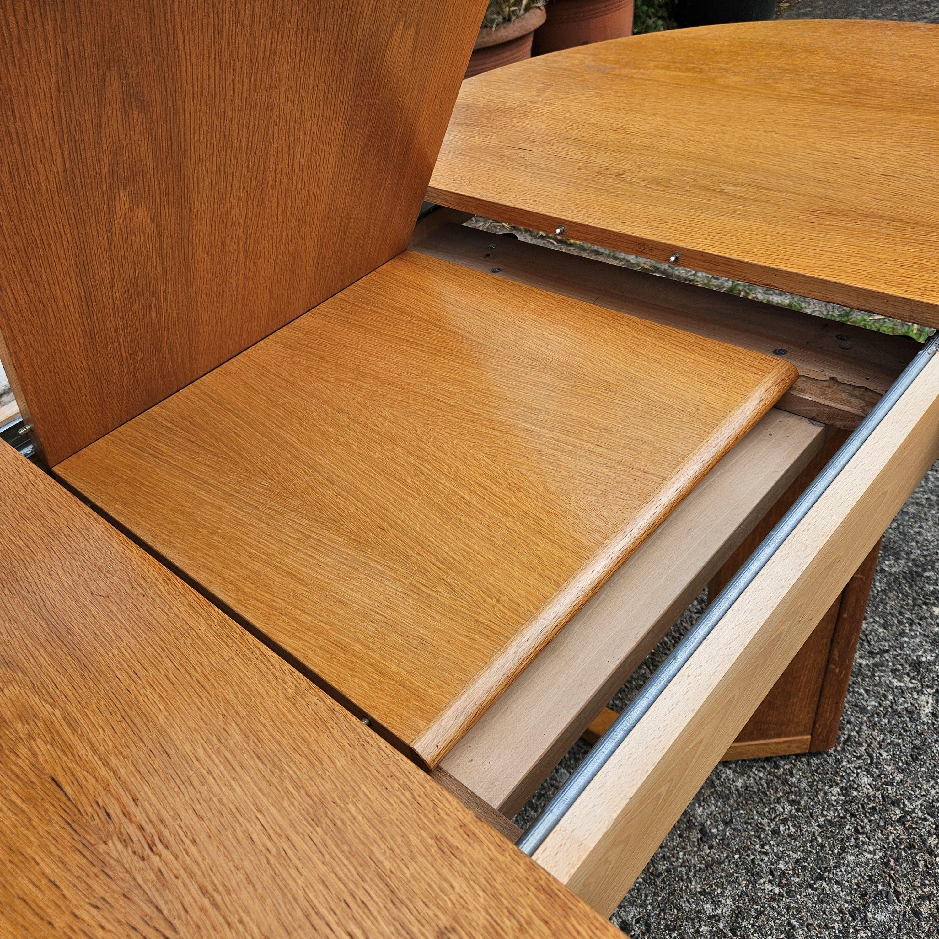 Vintage Danish extendable Dining Table-Postmodern Dining Table - 80s For Sale 7