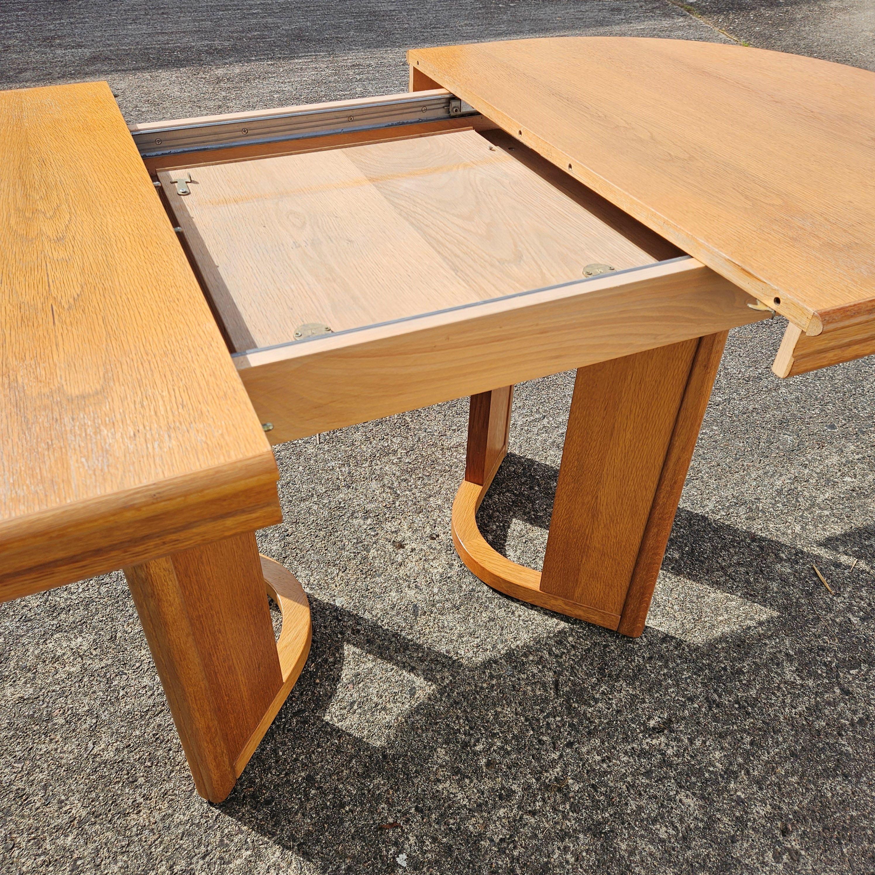 Vintage Danish extendable Dining Table-Postmodern Dining Table - 80s For Sale 9