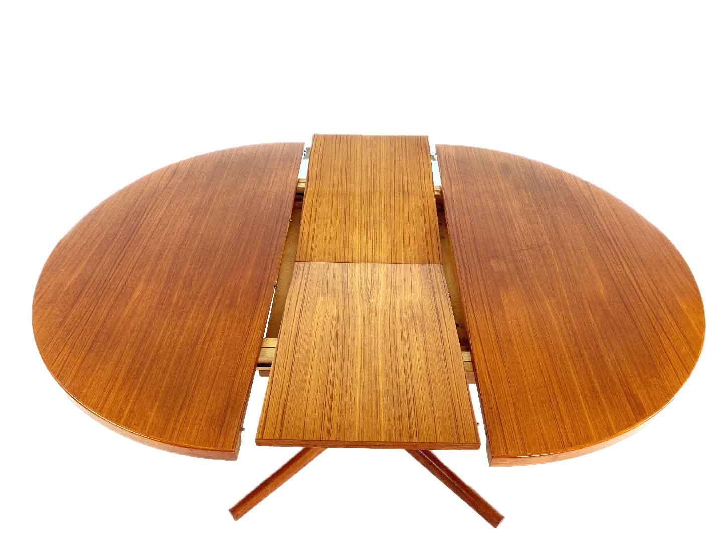Vintage Danish Extendable Round Dining Table by Gudme Møbelfabrik, 1960s 1