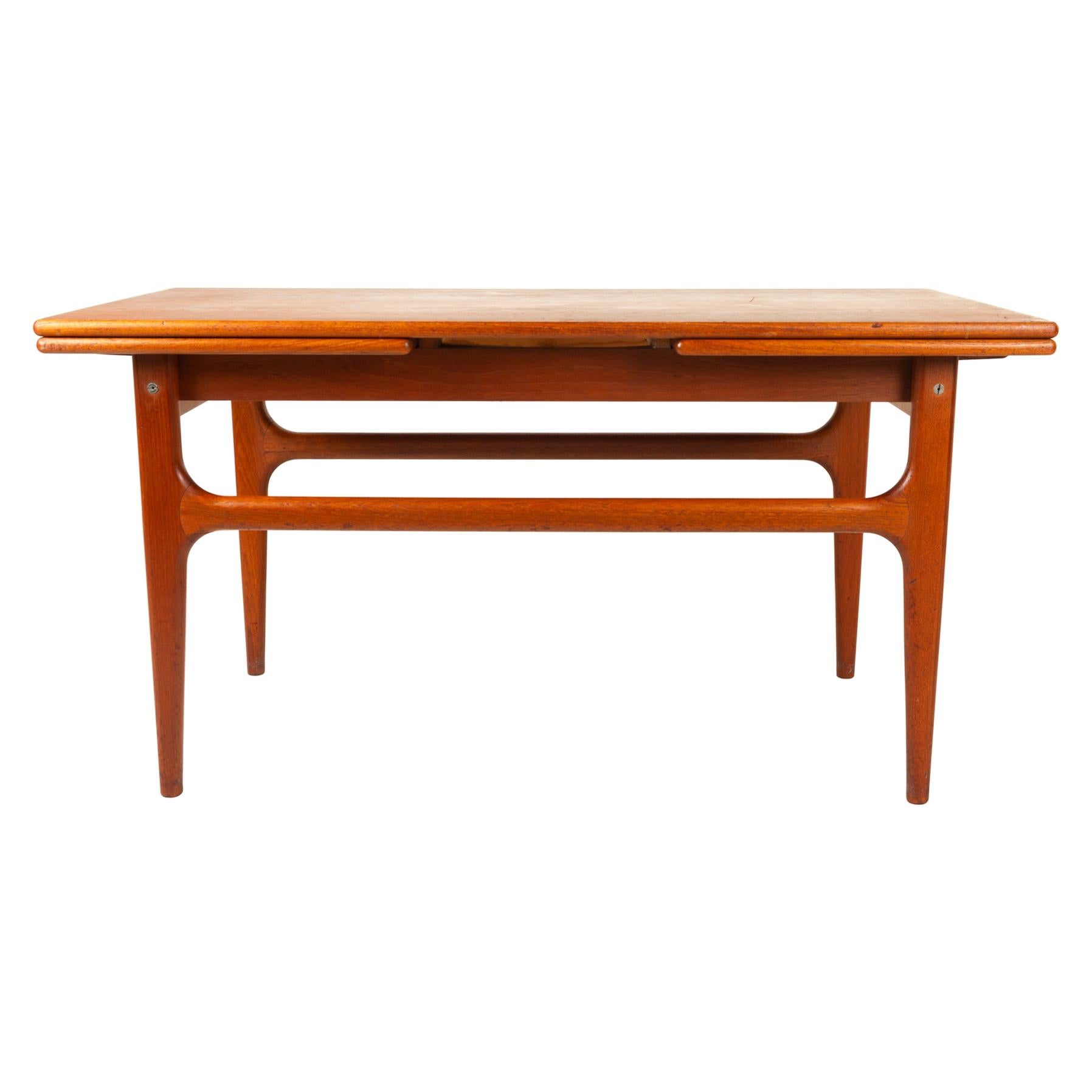 Table Basse Vintage Trioh, Danemark Années 60, Teck Massif, Rectangulaire, 135x74 Cm