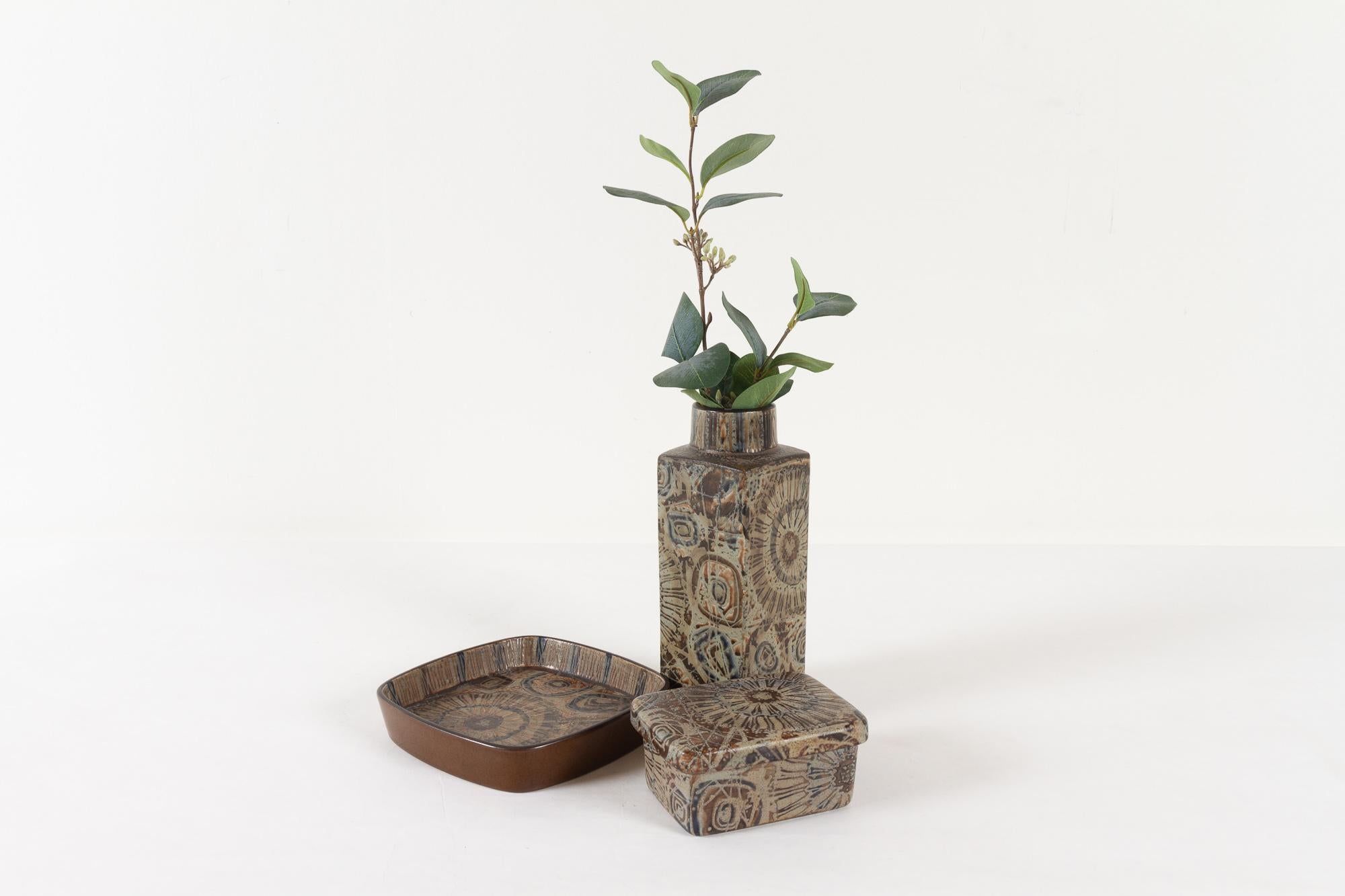 Dänische Fayance Baca-Vase und -Schalen von Nils Thorsson, 1970er Jahre im Angebot 7