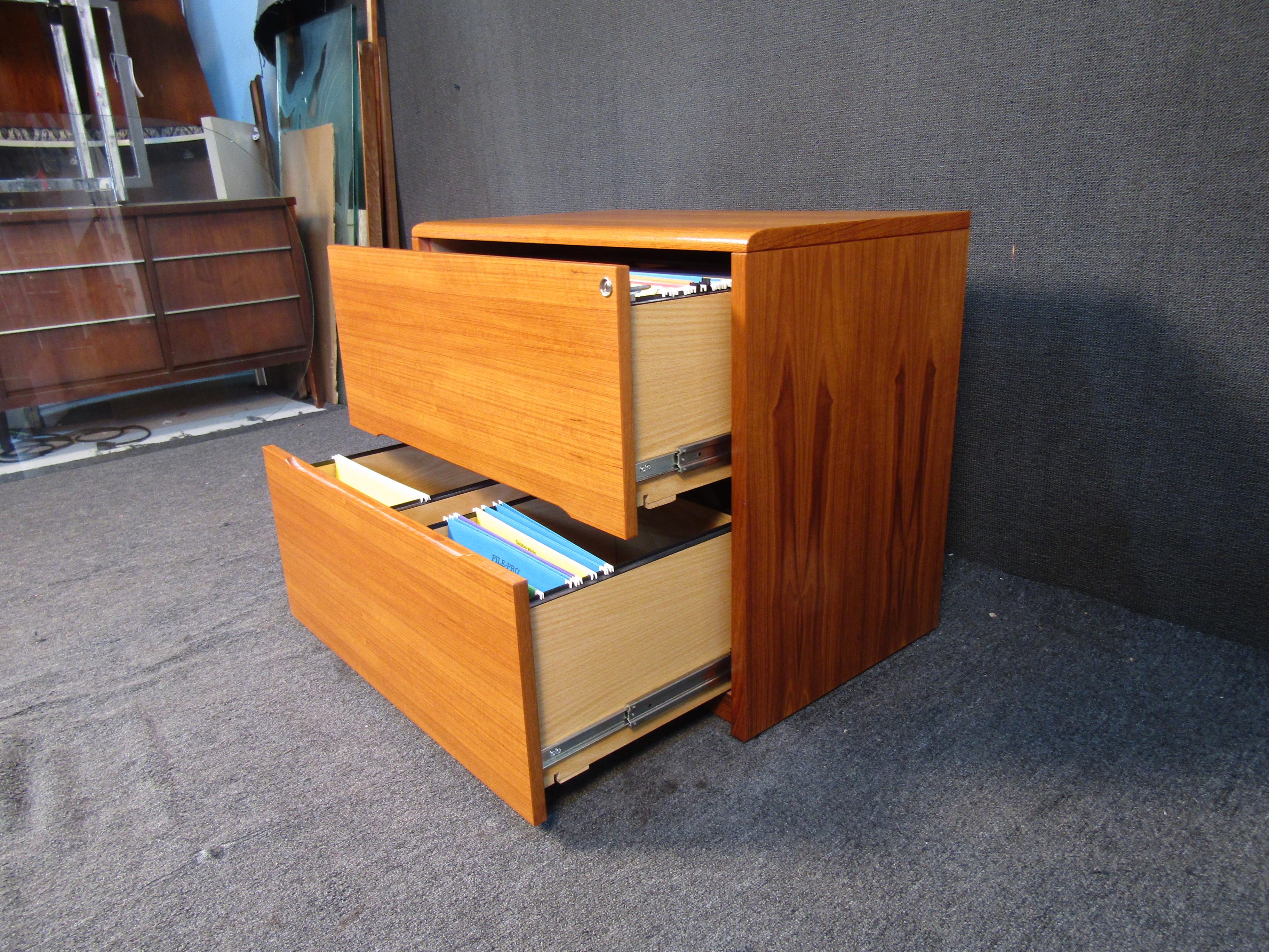 Vintage Danish Filing Cabinet 4