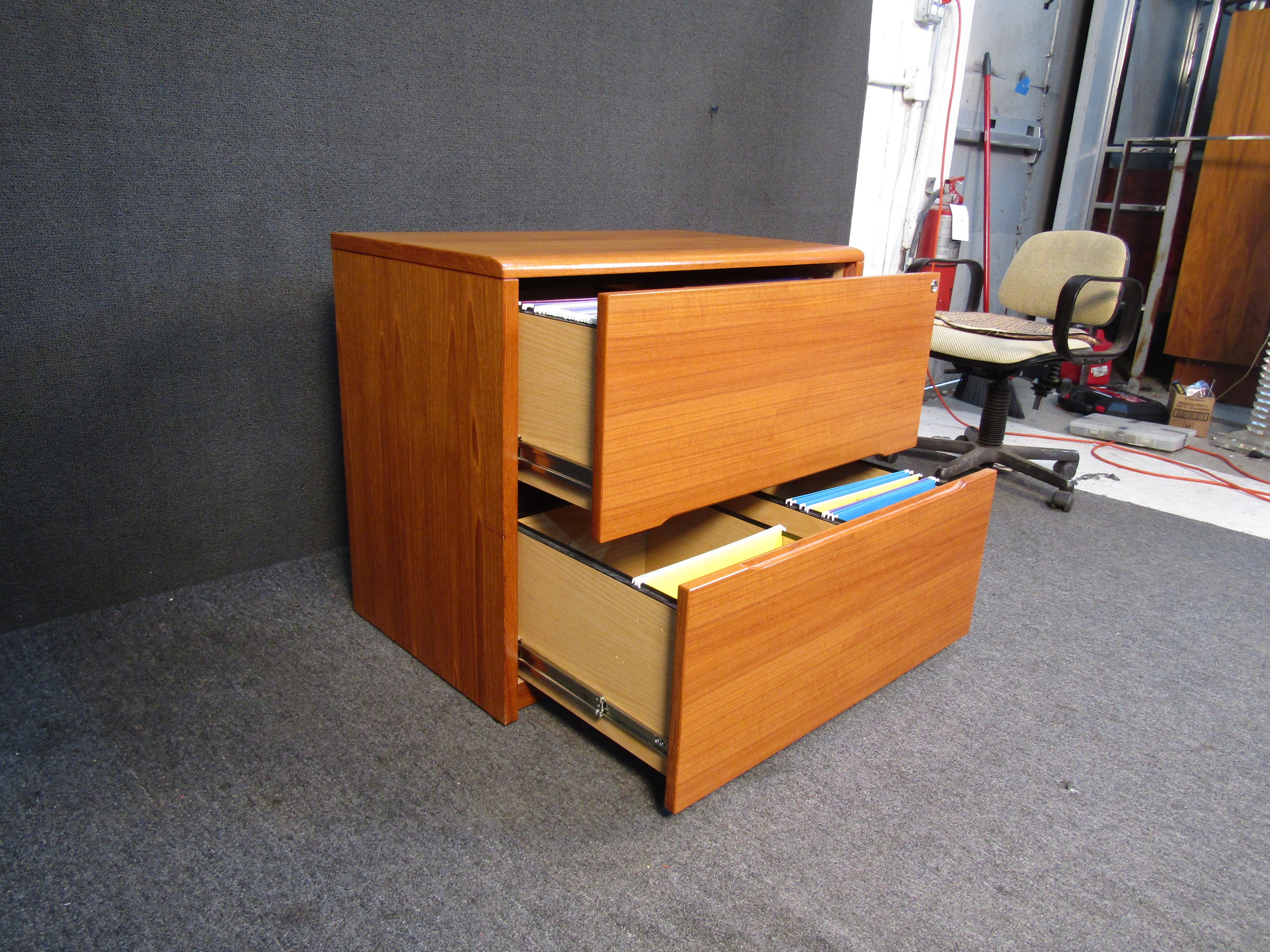 Vintage Danish Filing Cabinet 5