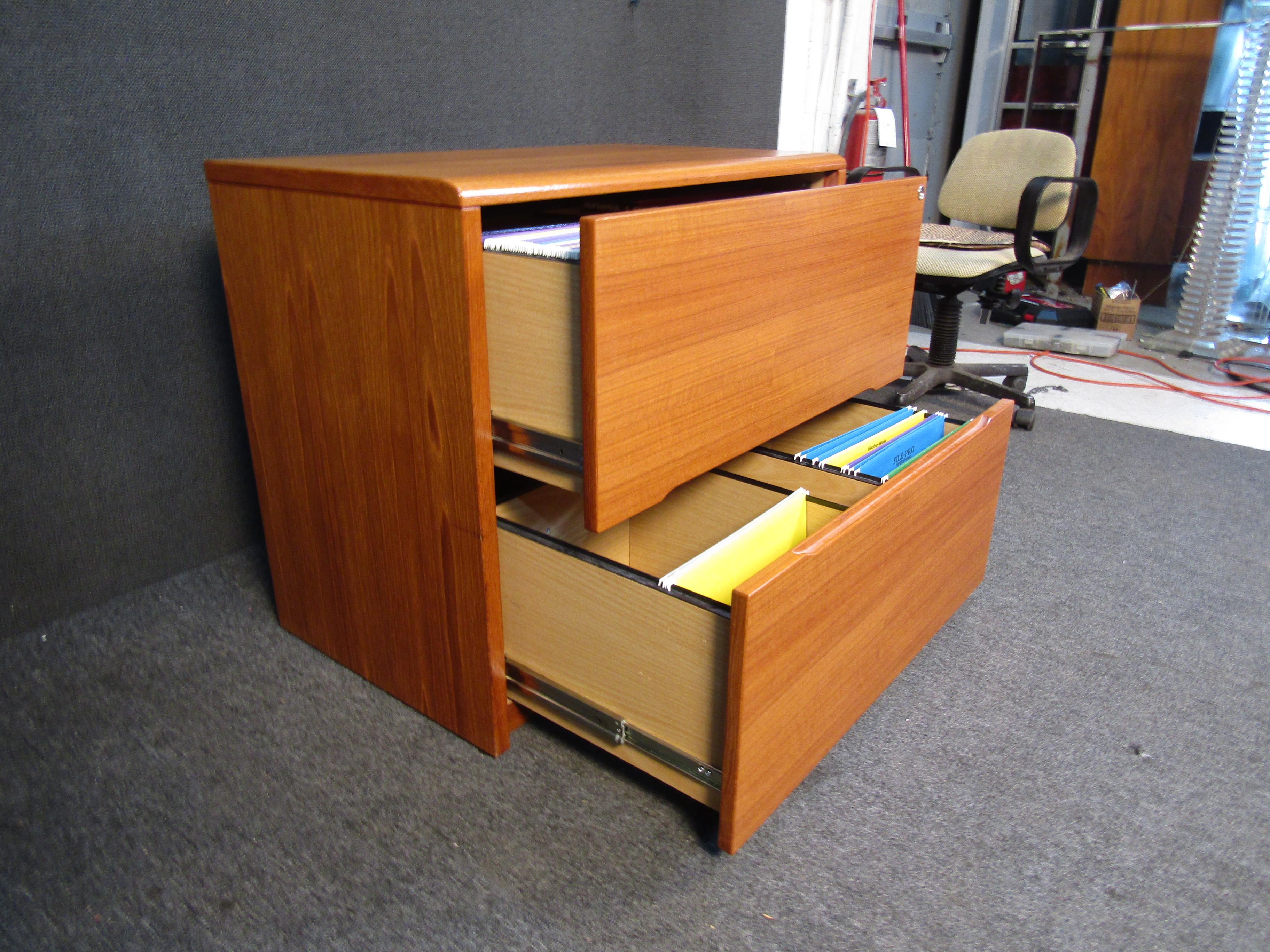 Vintage Danish Filing Cabinet 7