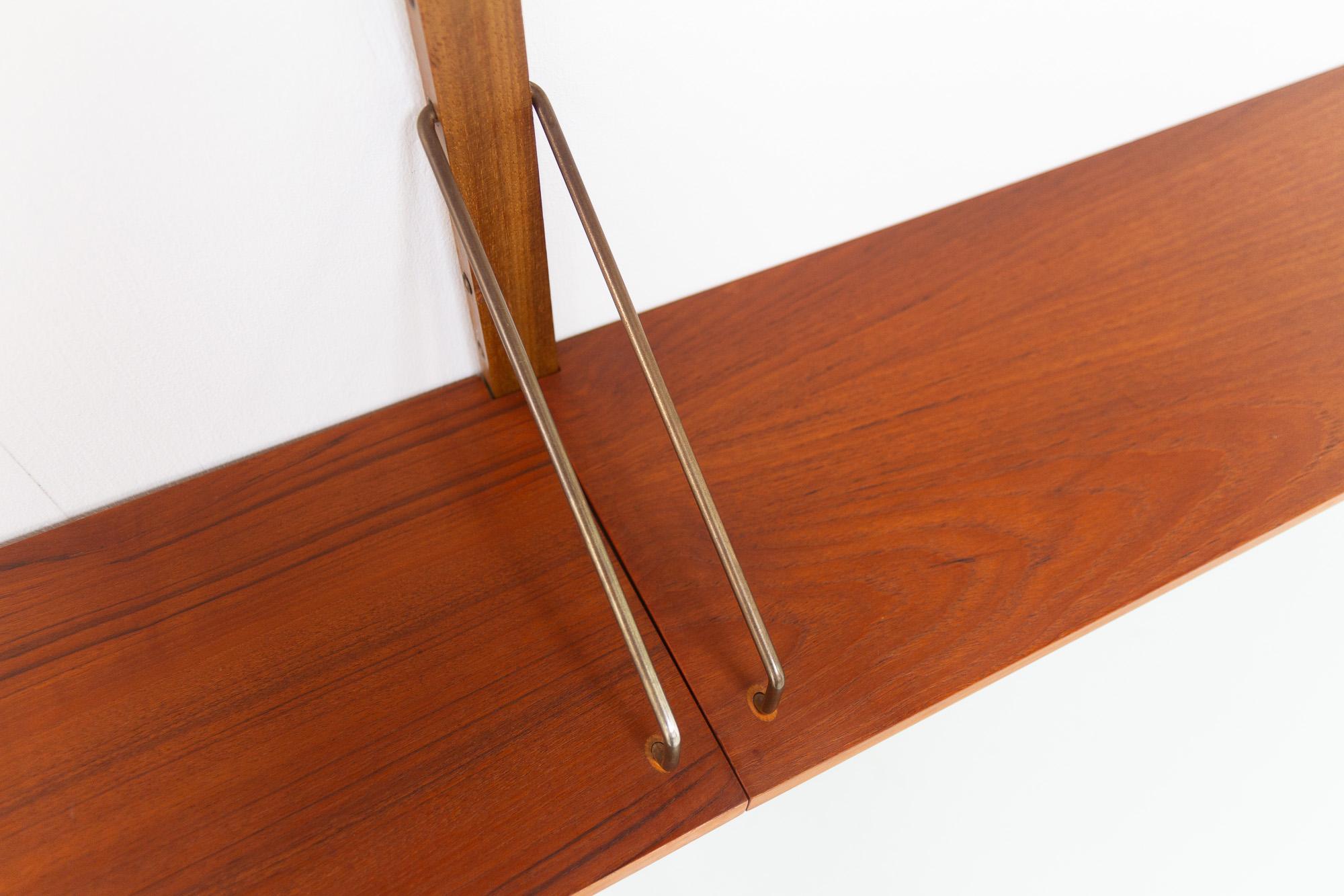 Vintage Danish Floating Teak Shelves by Poul Cadovius for Cado Royal, 1960s In Good Condition In Asaa, DK