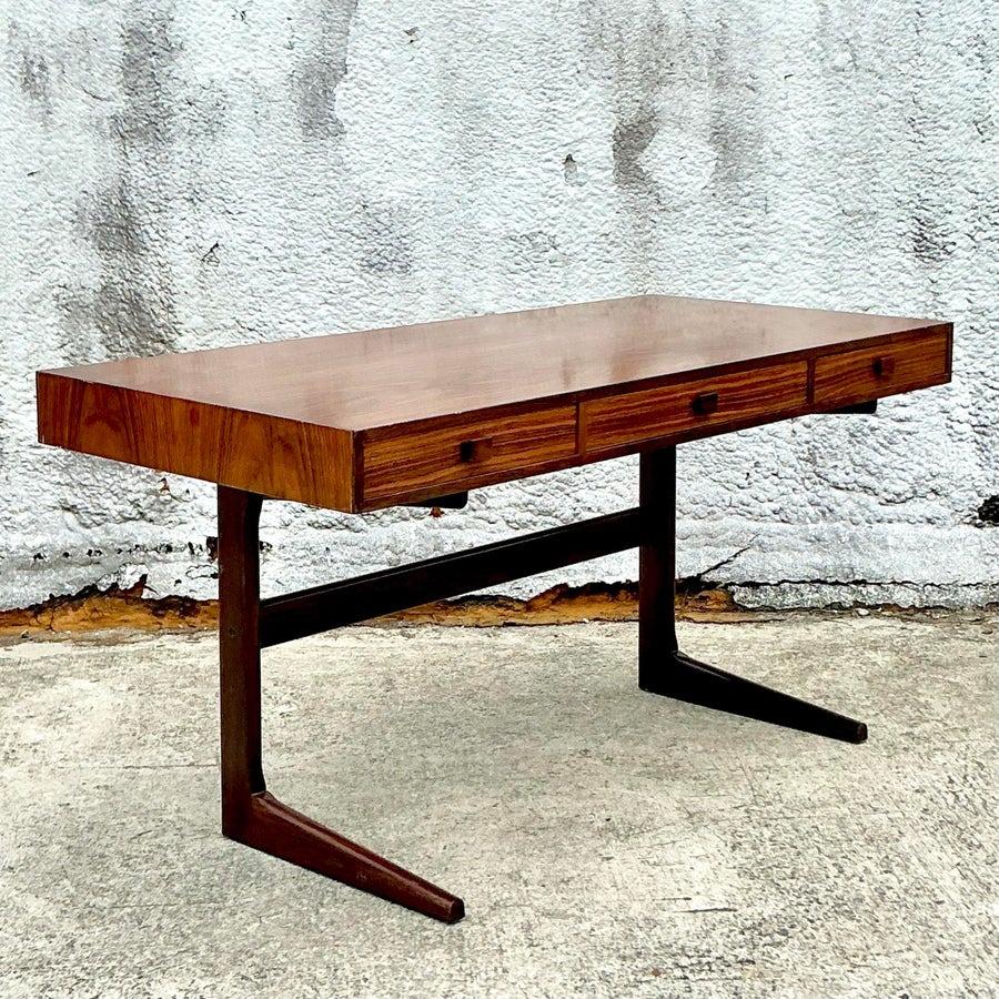 Vintage Danish Georg Petersens Cantilevered Rosewood Desk For Sale 3