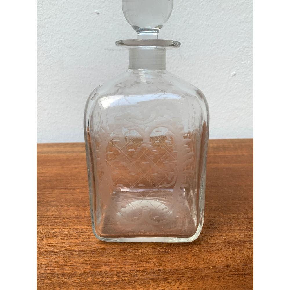 20ième siècle Bouteille de verre danoise vintage avec gravure en vente