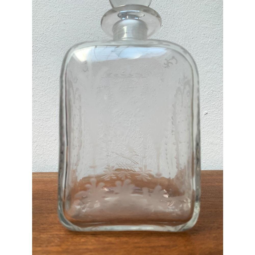 Verre Bouteille de verre danoise vintage avec gravure en vente