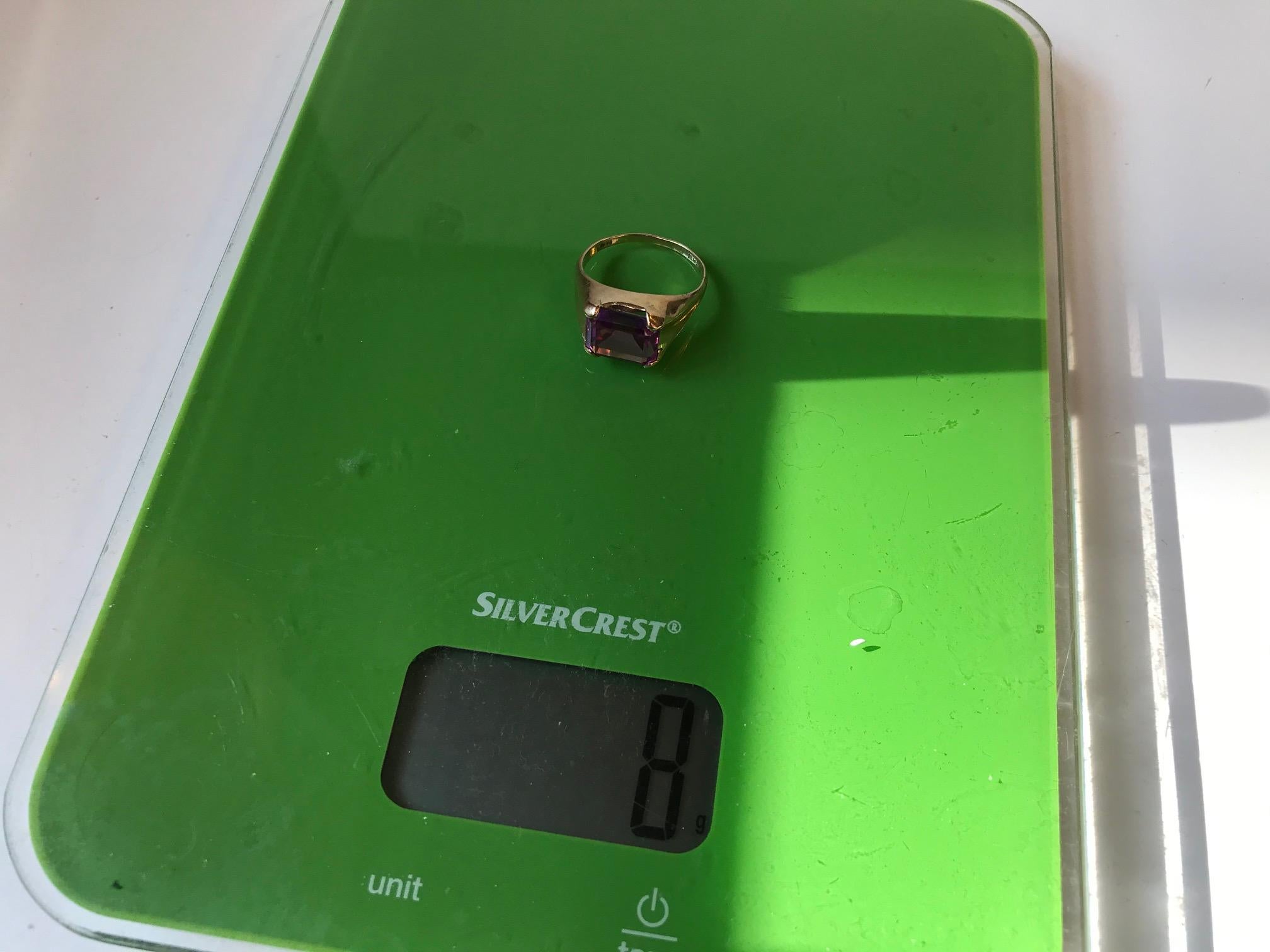 Dänischer Goldring mit rosa Saphir von Hermann Siersbol (Mitte des 20. Jahrhunderts) im Angebot