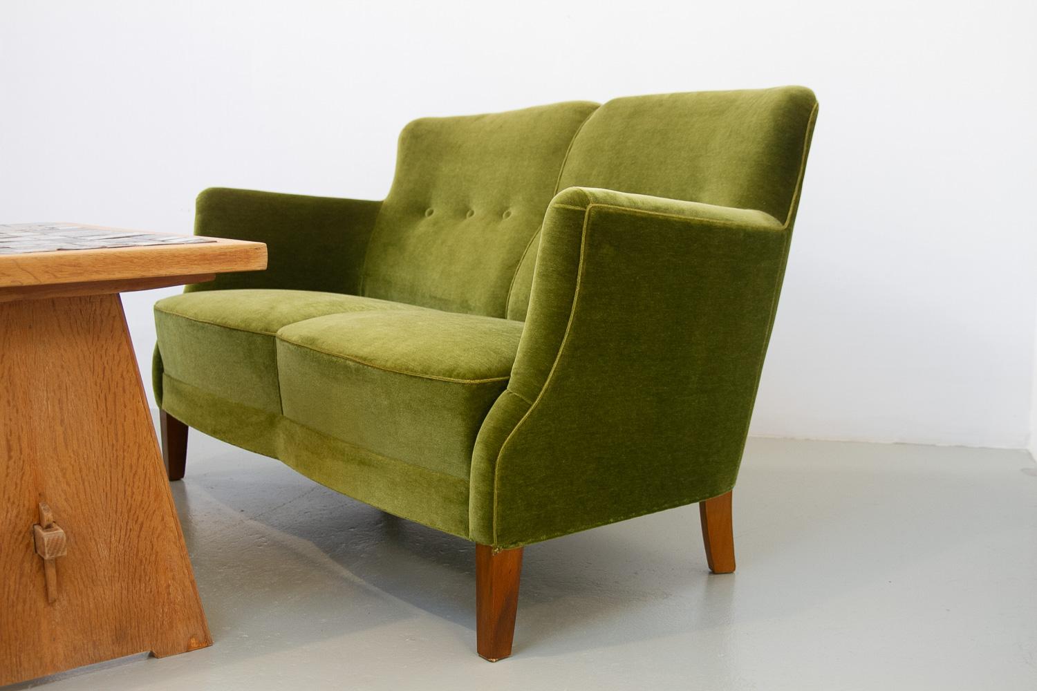 Vintage Danish Green Velvet Sofa, 1940s. 14
