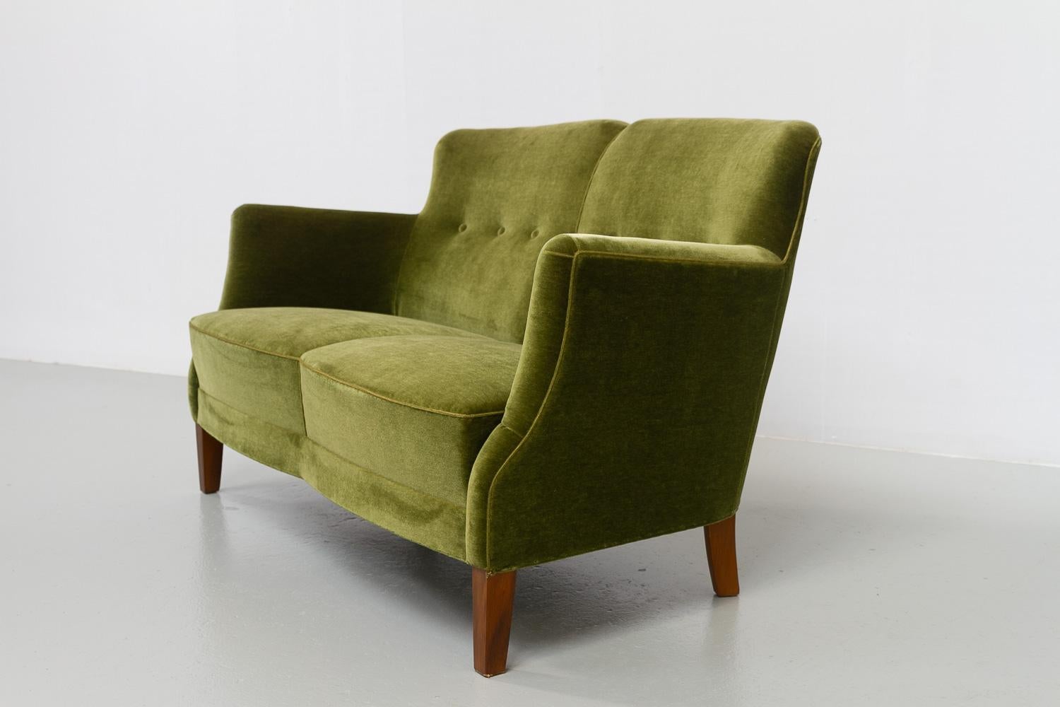 Vintage Danish Green Velvet Sofa, 1940s. 3