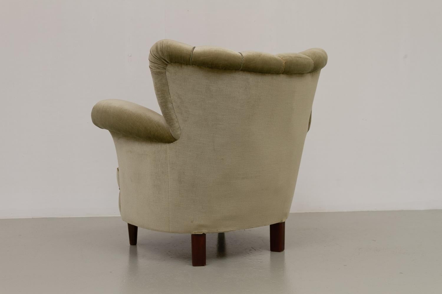 Vintage Danish Green Velvet Wingback Lounge Chairs, 1940s. Set of 2. 13