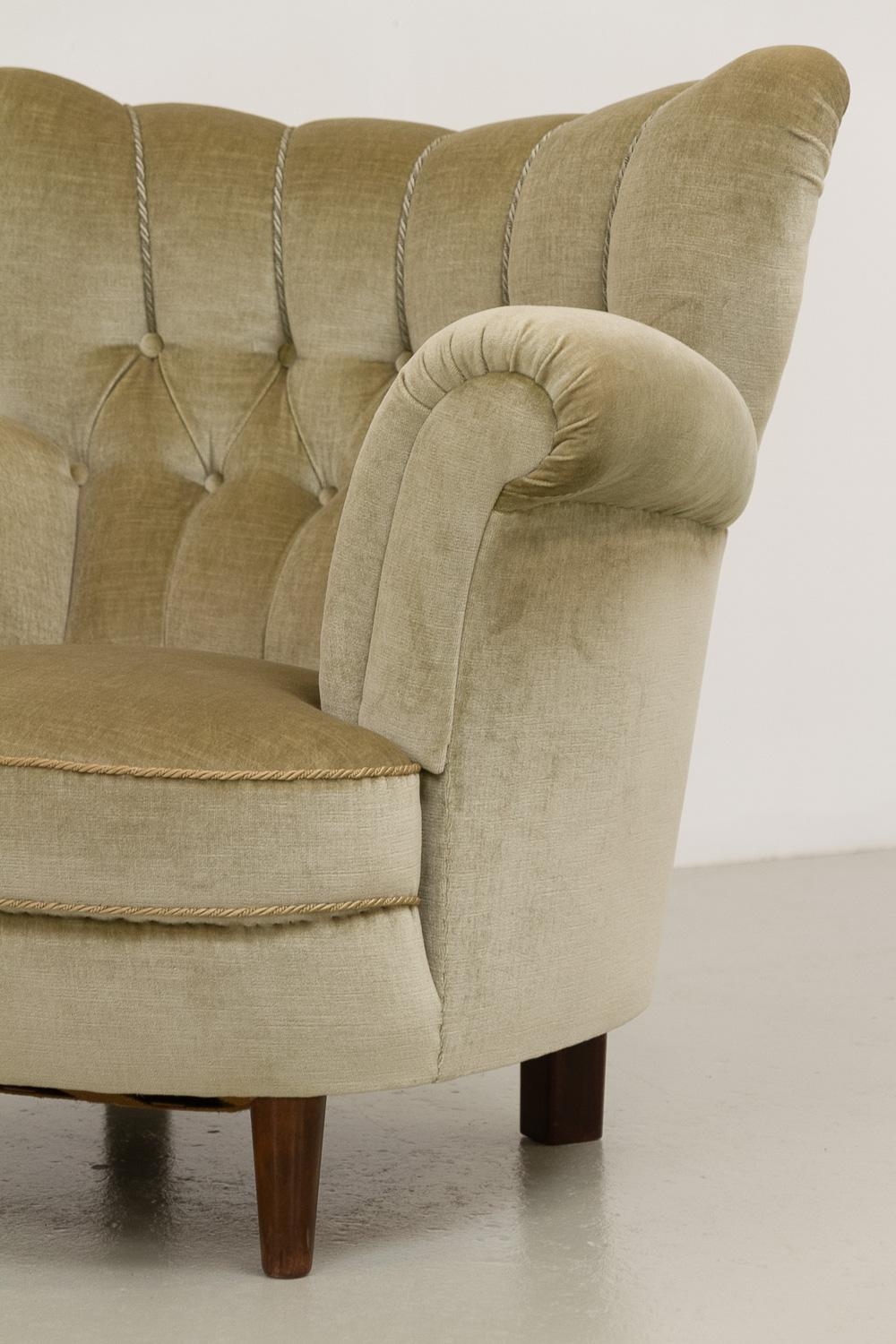 Vintage Danish Green Velvet Wingback Lounge Chairs, 1940s. Set of 2. 15