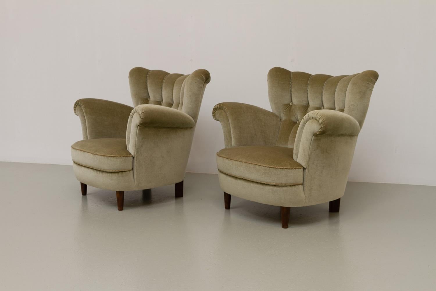 Vintage Danish Green Velvet Wingback Lounge Chairs, 1940s. Set of 2. 1