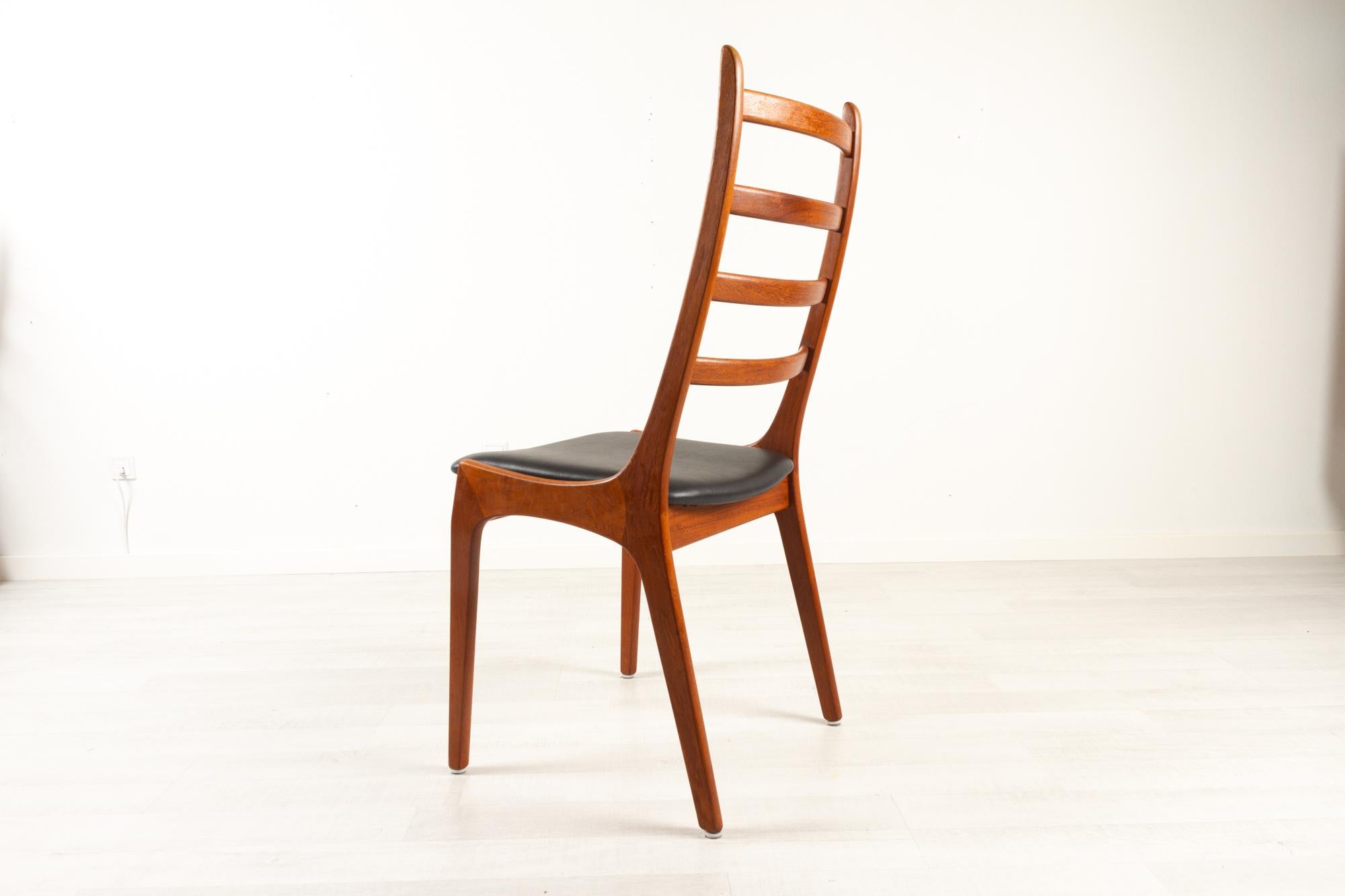 Vintage Danish High-Back Teak Dining Chairs by Korup Stolefabrik 1960s, Set of 4 For Sale 3