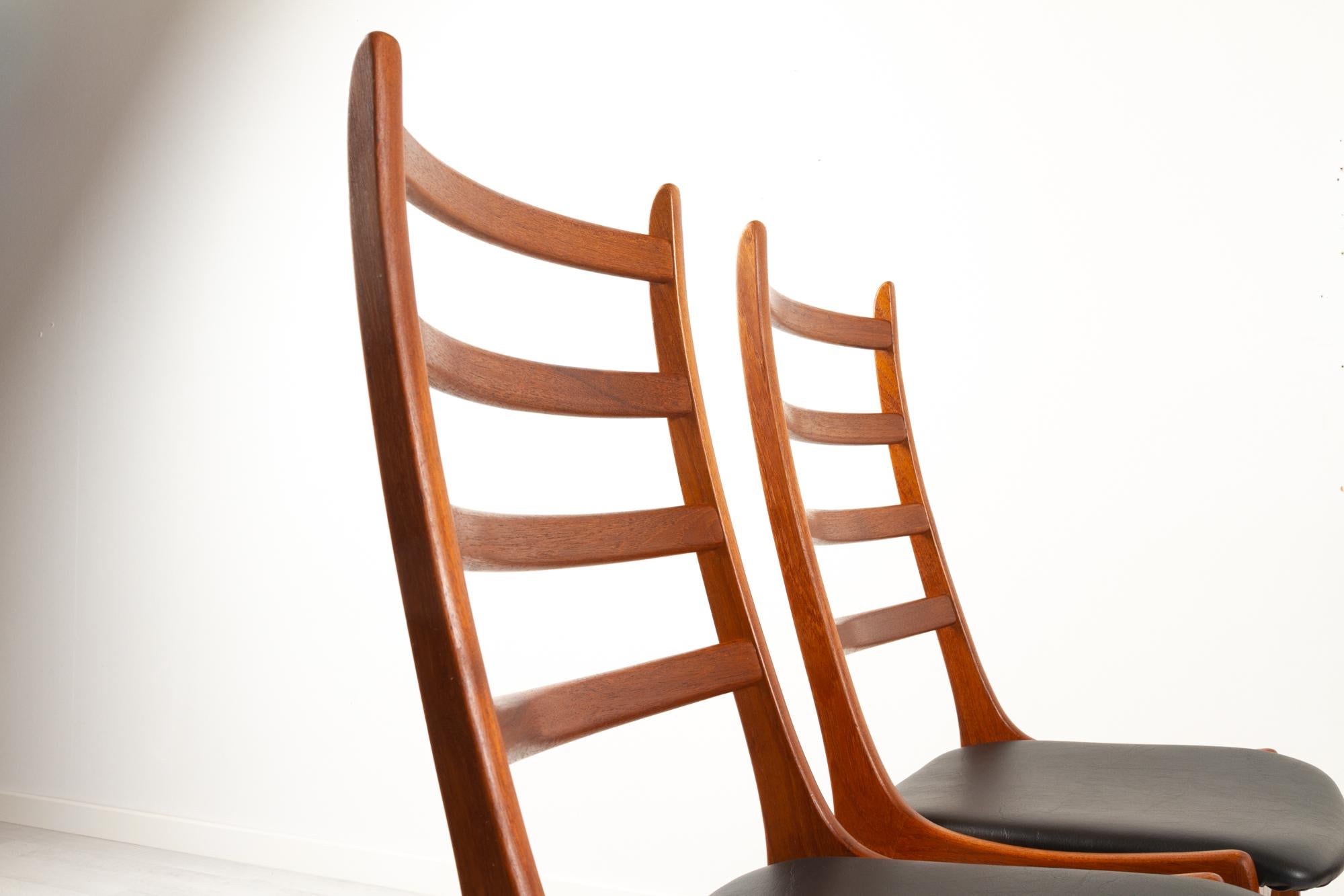 Vintage Danish High-Back Teak Dining Chairs by Korup Stolefabrik 1960s, Set of 4 For Sale 1