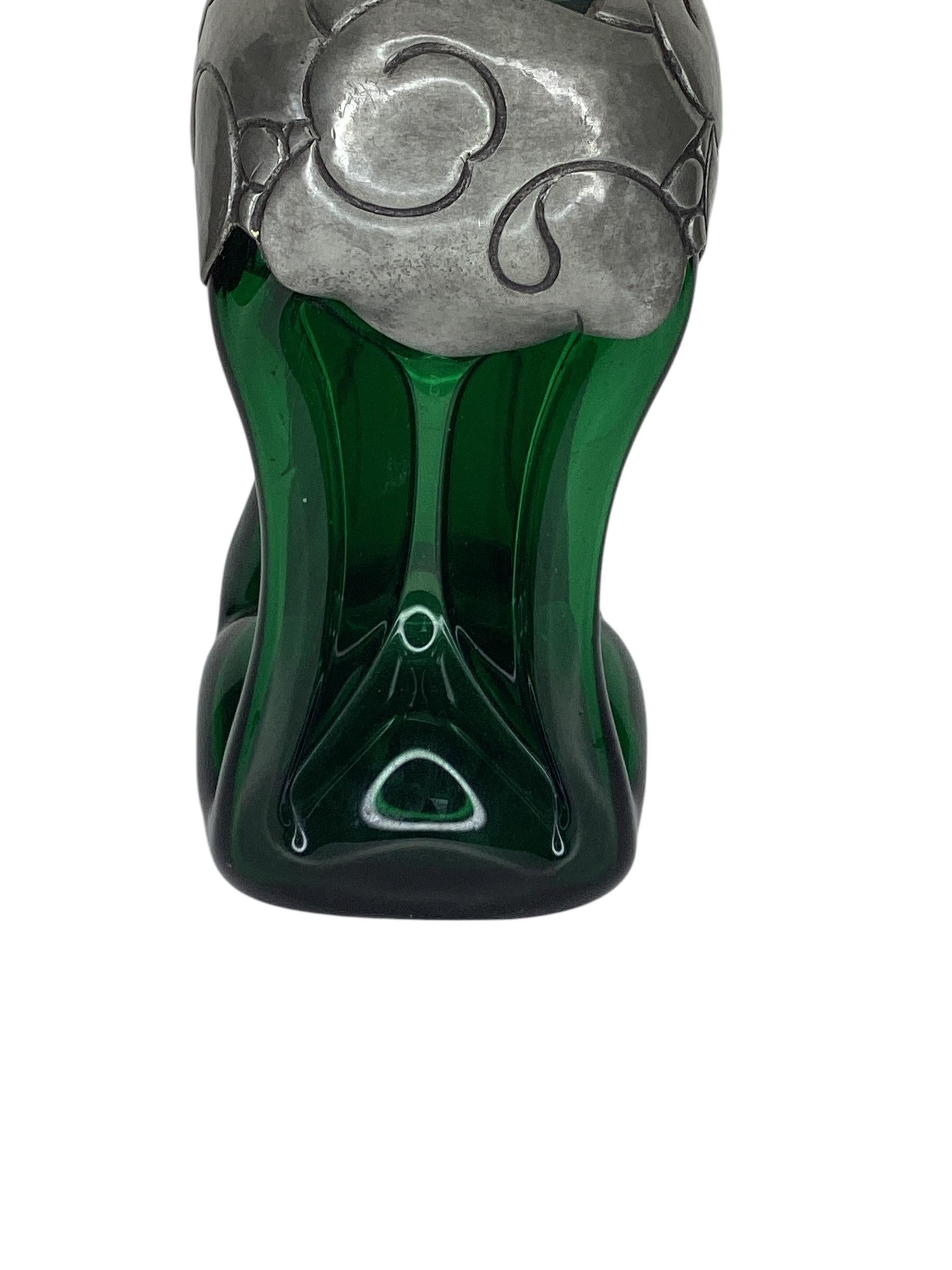 Decantador danés vintage Kluk Kluk verde de Holmegaard siglo XX en venta