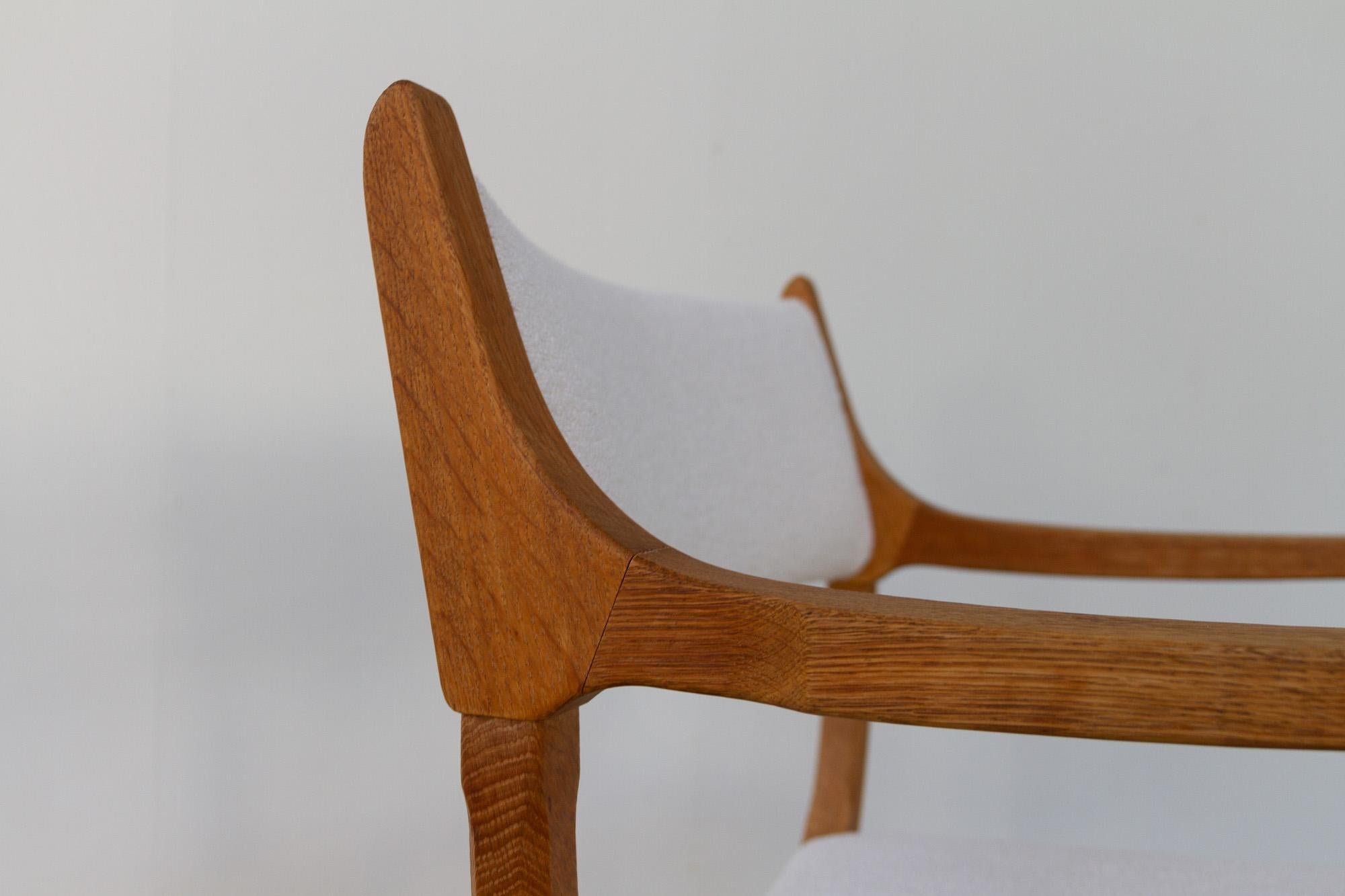 Fauteuil vintage danois Kurul en chêne et bouclé par Henning Kjærnulf, 1960s en vente 4