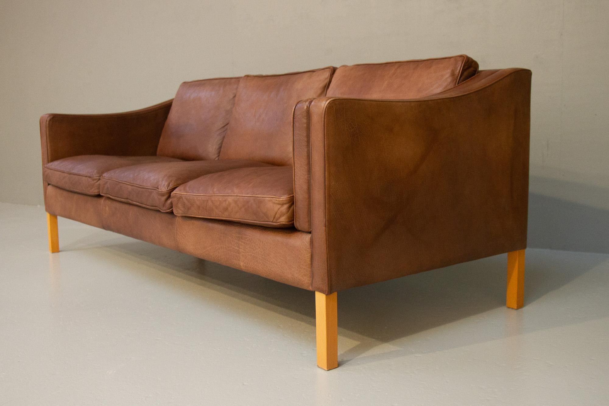 Vintage Danish Leather 3-Seater Sofa by Stouby, 1980s. In Good Condition In Asaa, DK
