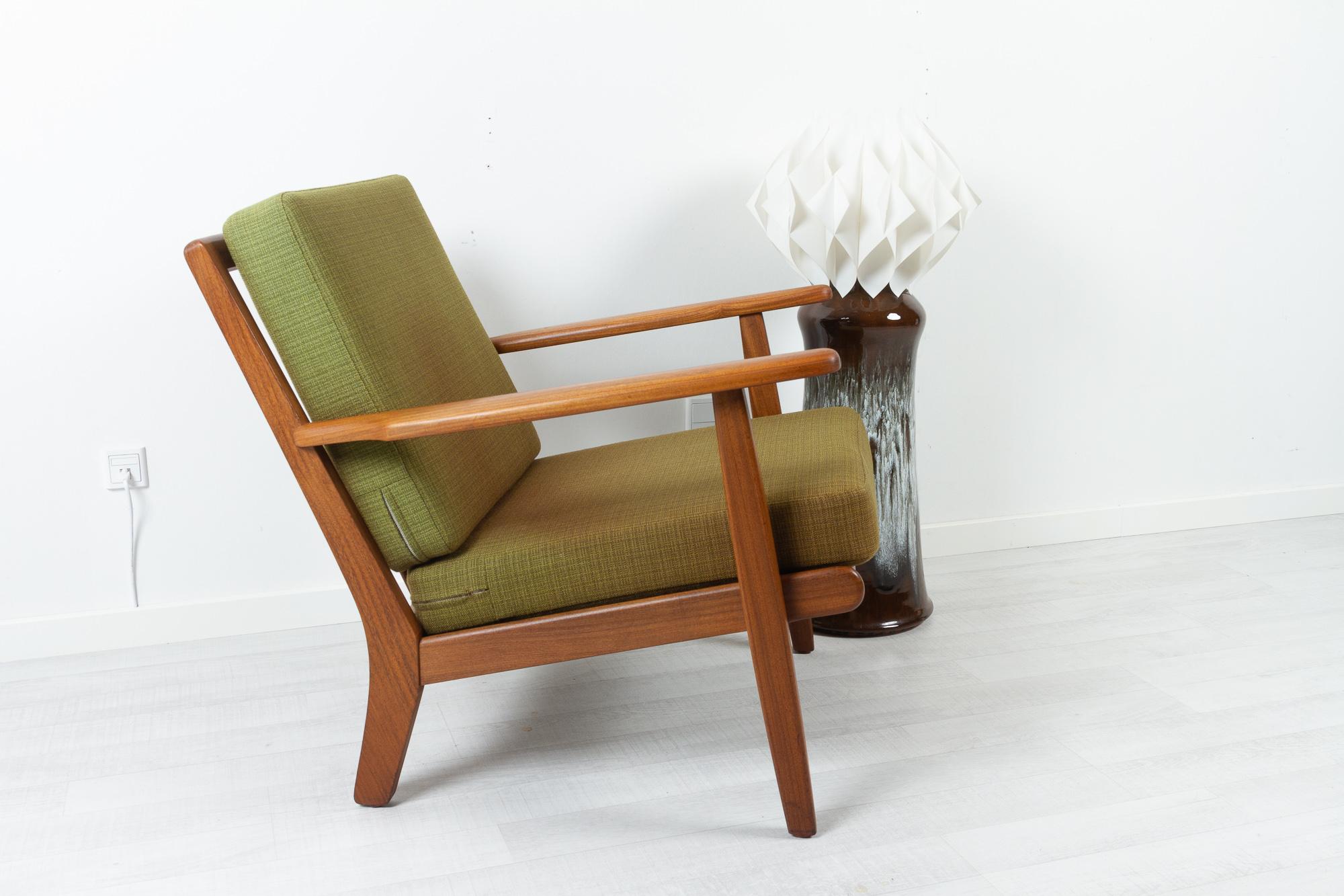 Vintage Danish Lounge Chair by Aage Pedersen for Getama, 1960s For Sale 9