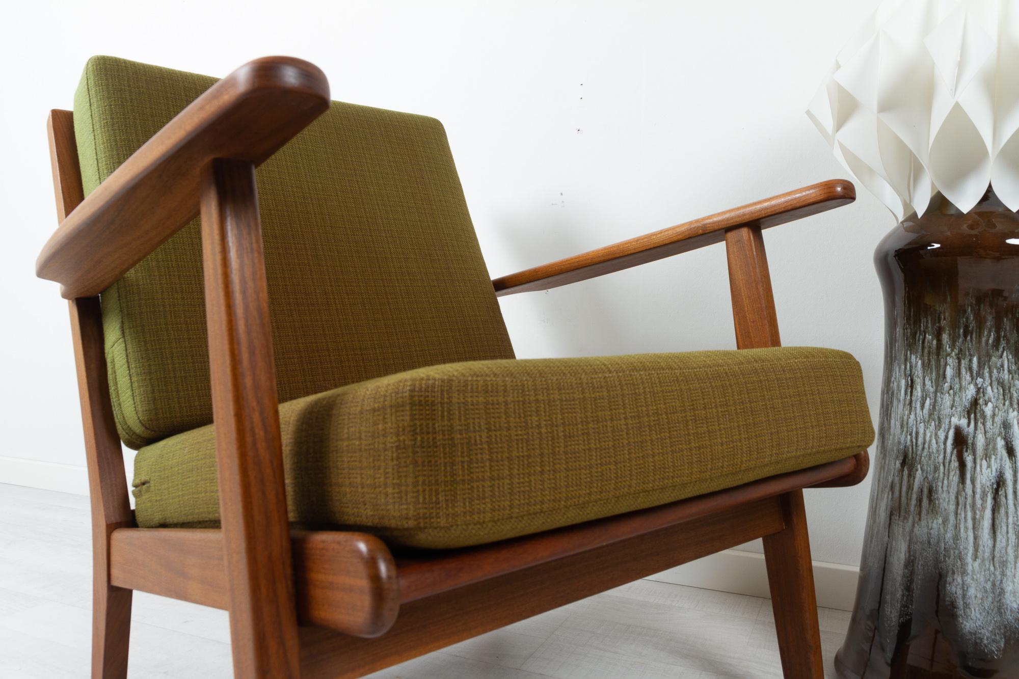Vintage Danish Lounge Chair by Aage Pedersen for Getama, 1960s For Sale 11