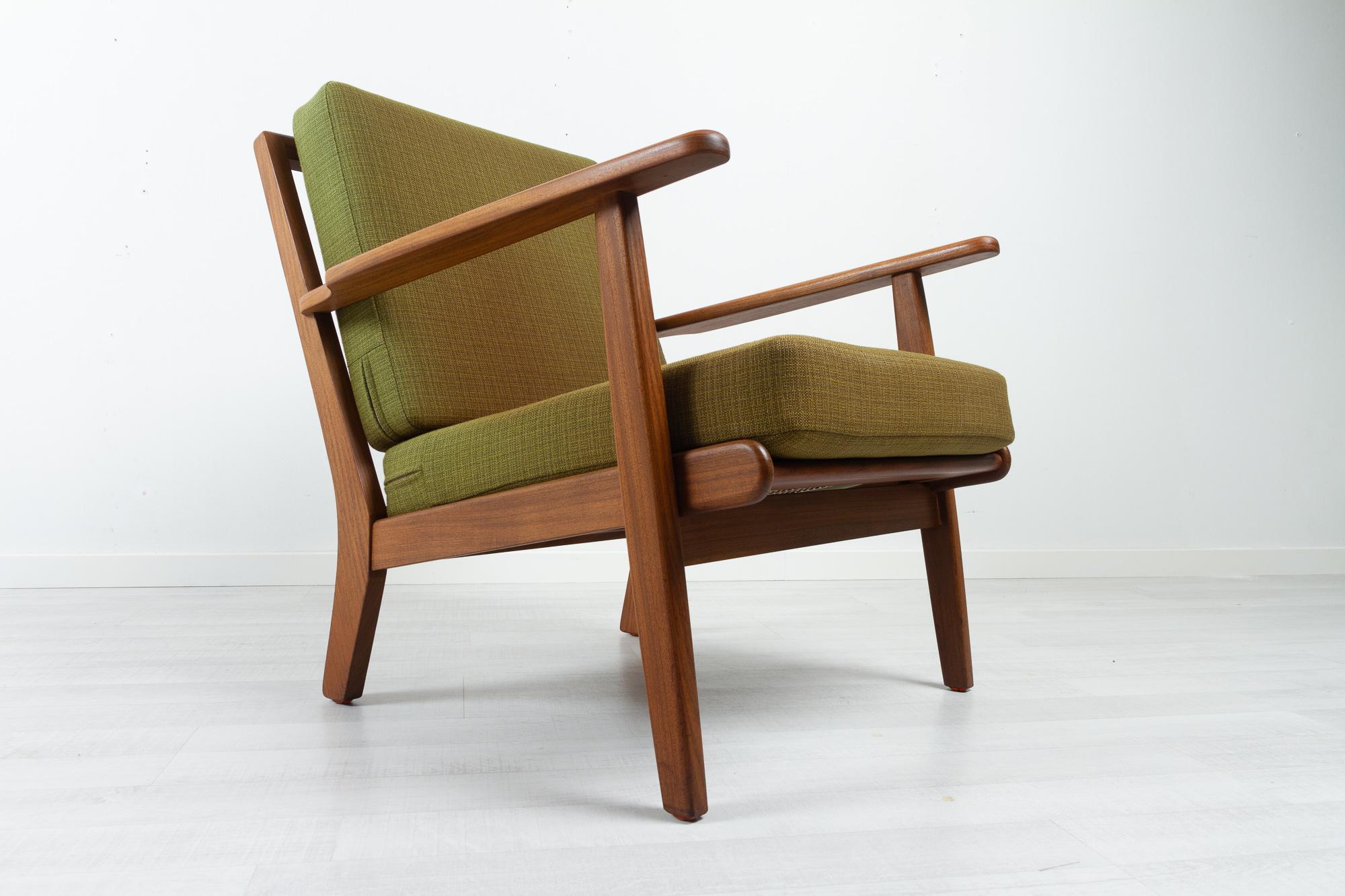 Vintage Danish Lounge Chair by Aage Pedersen for Getama, 1960s In Good Condition For Sale In Asaa, DK