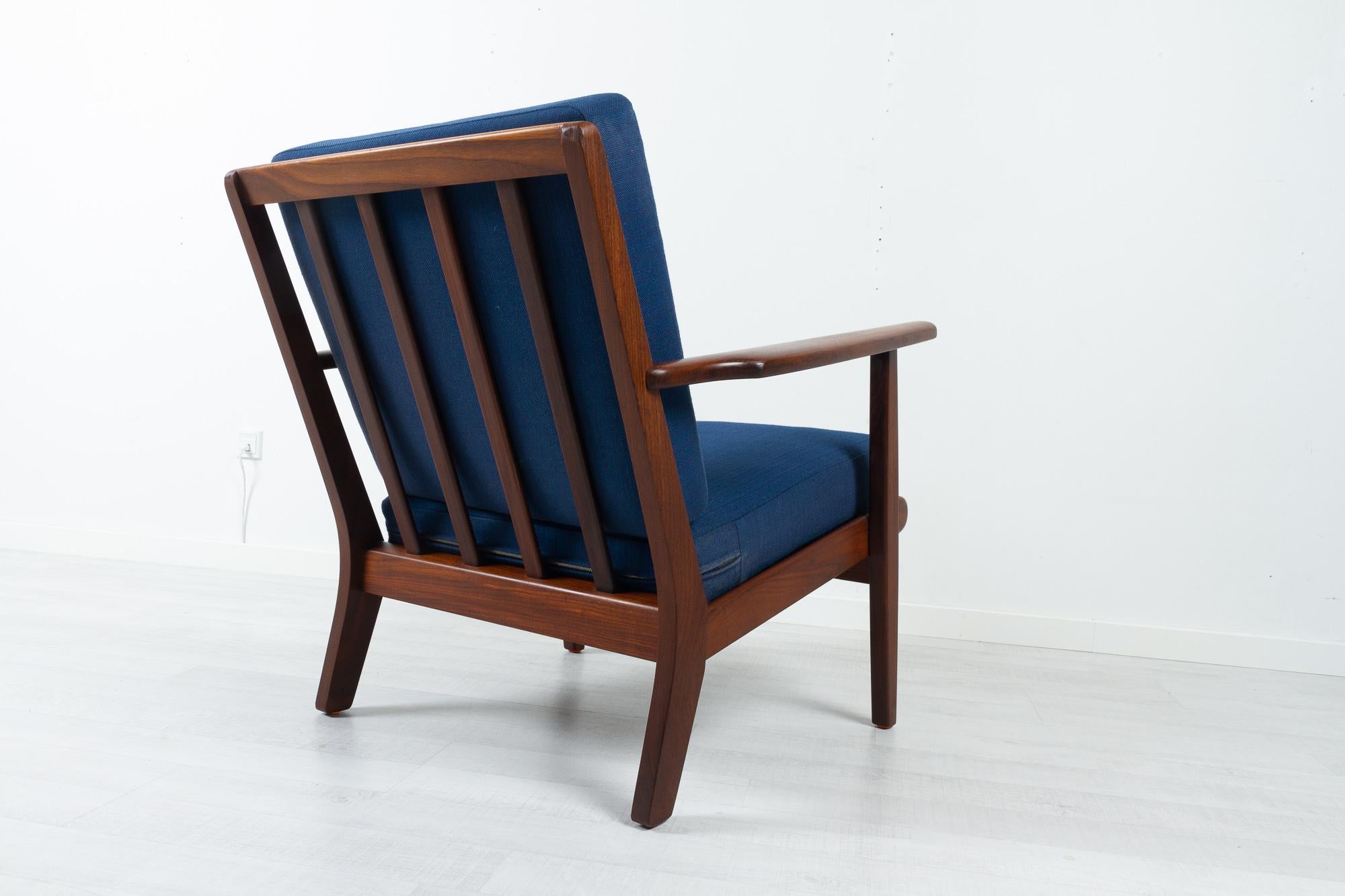 Mid-20th Century Vintage Danish Lounge Chair by Aage Pedersen for Getama, 1960s For Sale