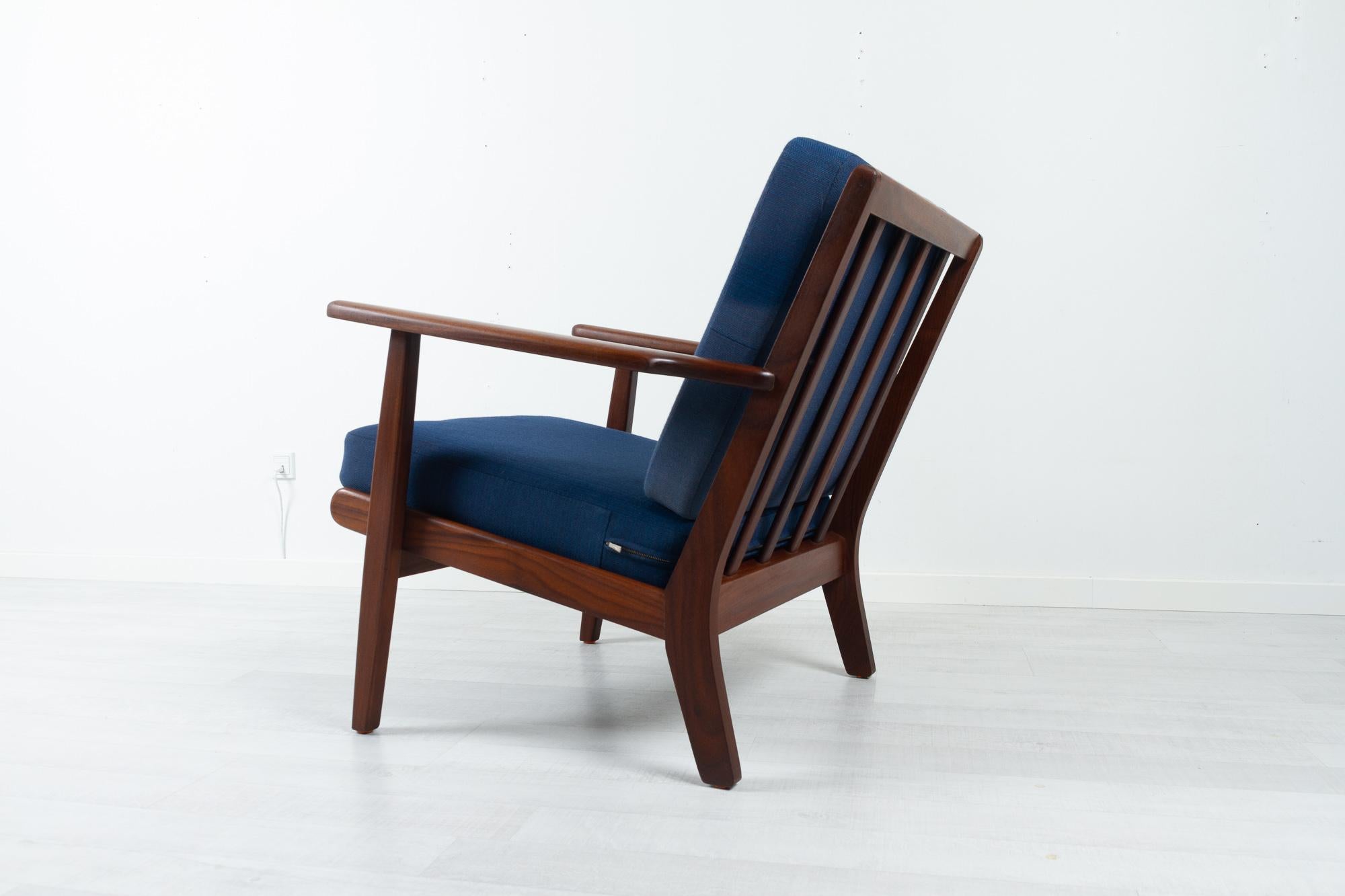 Teak Vintage Danish Lounge Chair by Aage Pedersen for Getama, 1960s For Sale