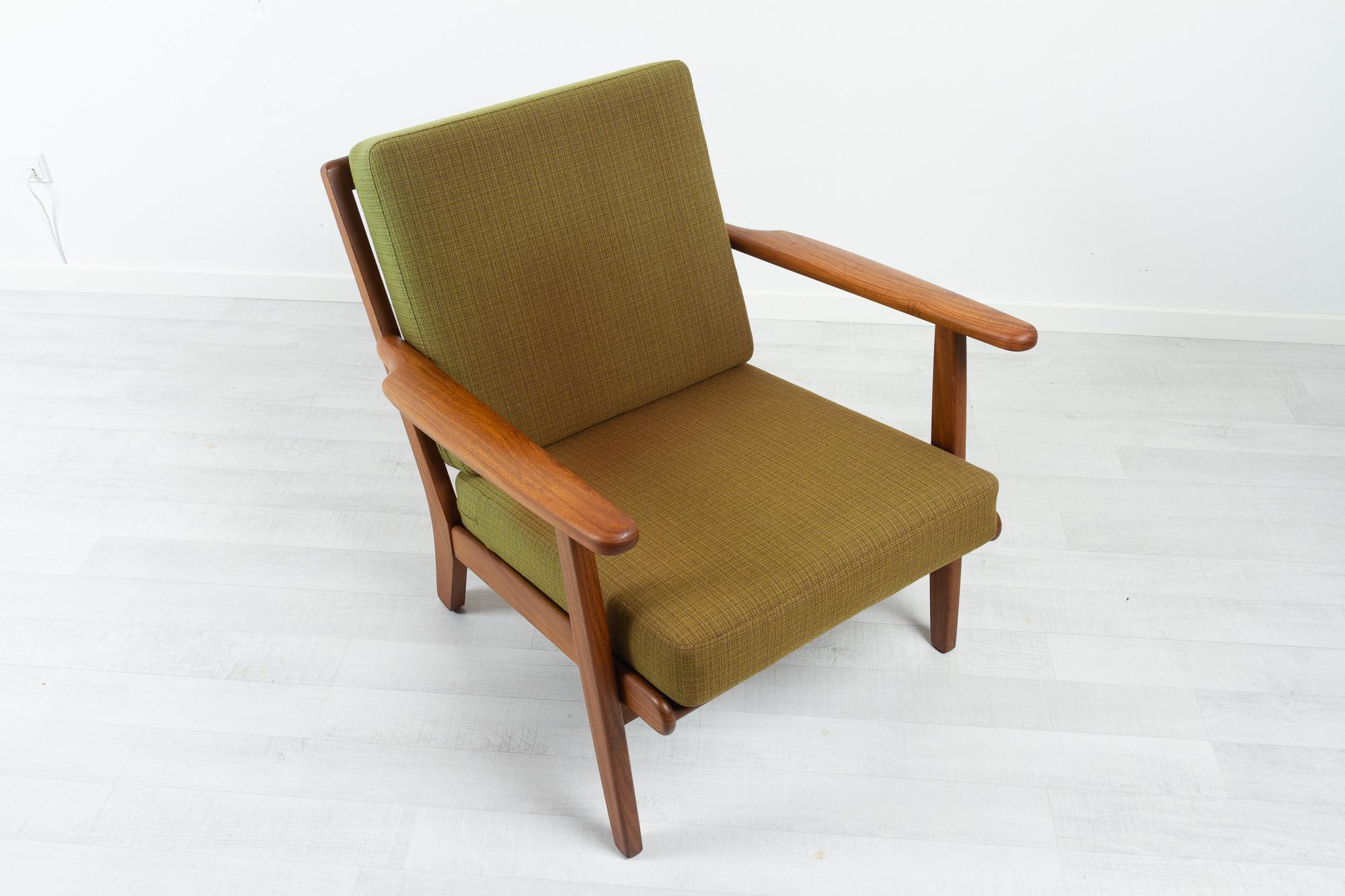 Mid-20th Century Vintage Danish Lounge Chair by Aage Pedersen for Getama, 1960s For Sale