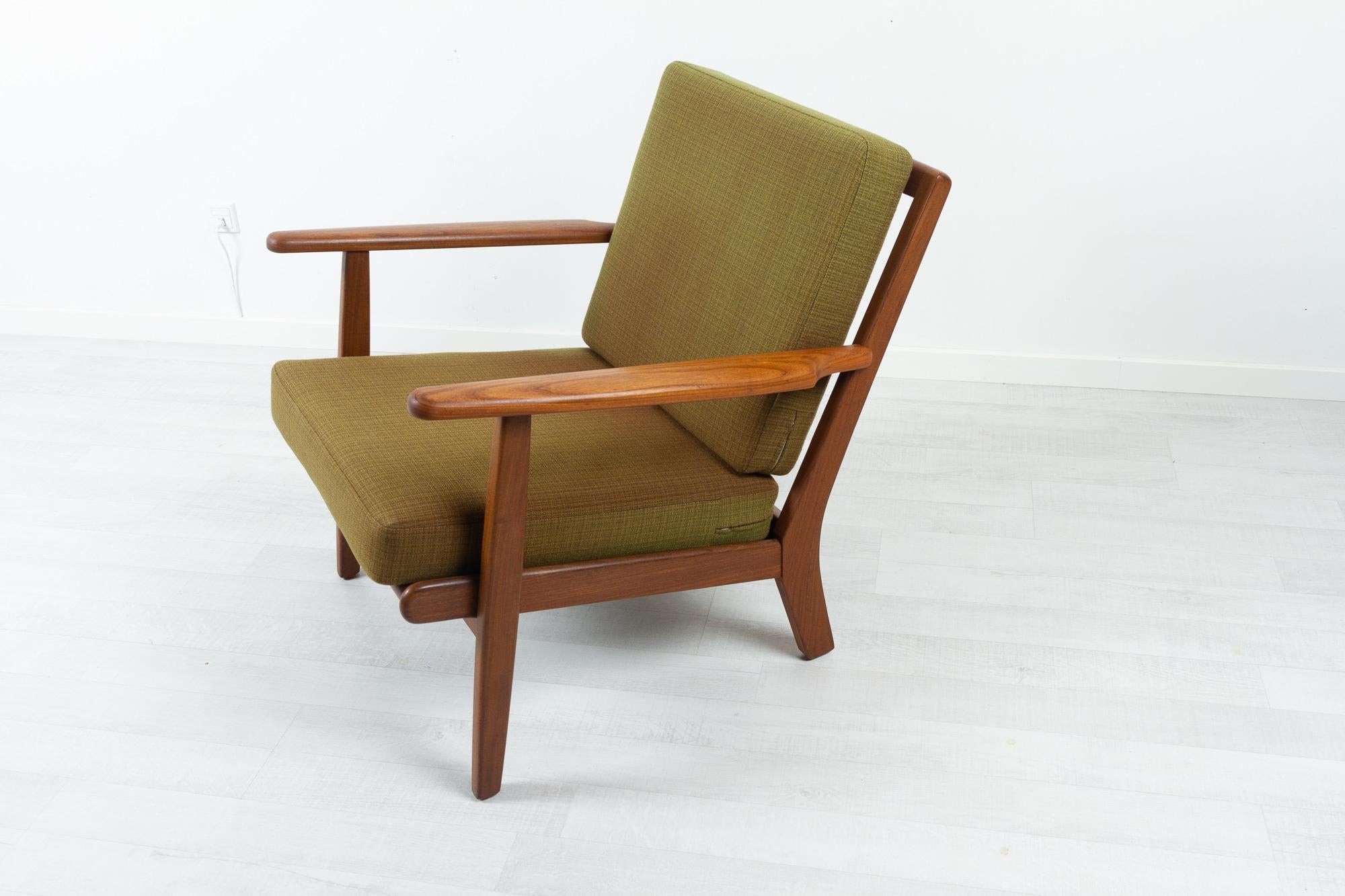 Vintage Danish Lounge Chair by Aage Pedersen for Getama, 1960s For Sale 1