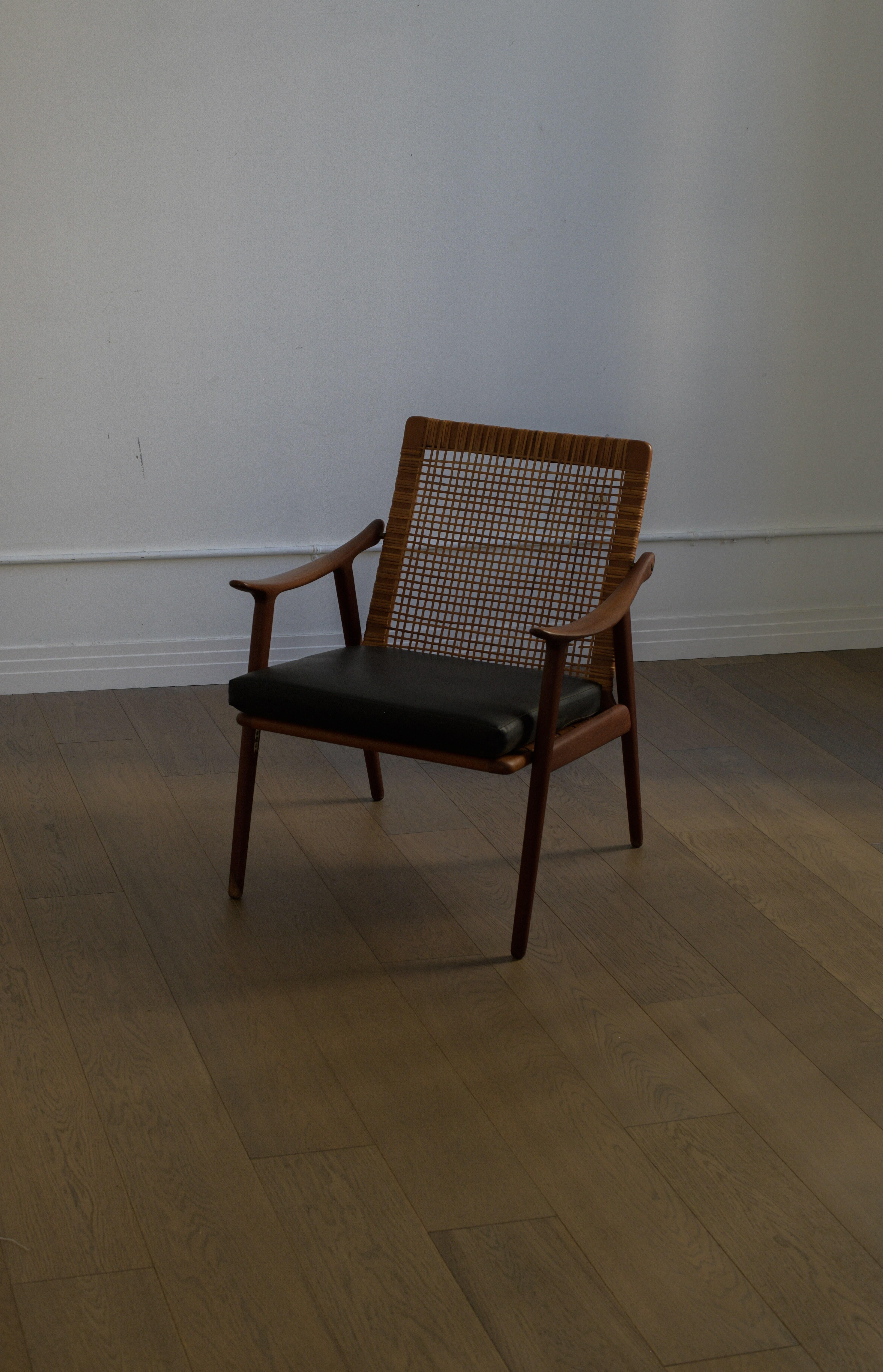 Mid-Century Modern Chaise longue danoise vintage dans le style de Peter Hvidt en vente