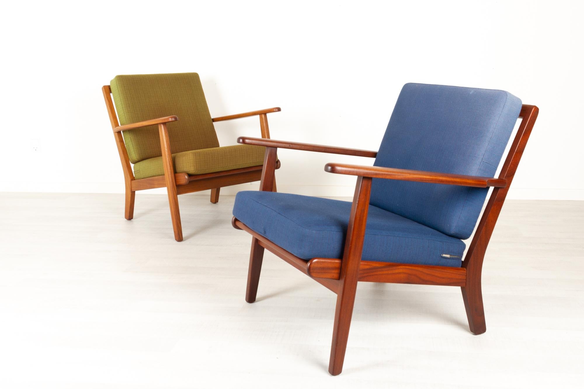 Vintage Danish Lounge Chairs by Aage Pedersen for GETAMA 1960s, Set of 2 For Sale 10