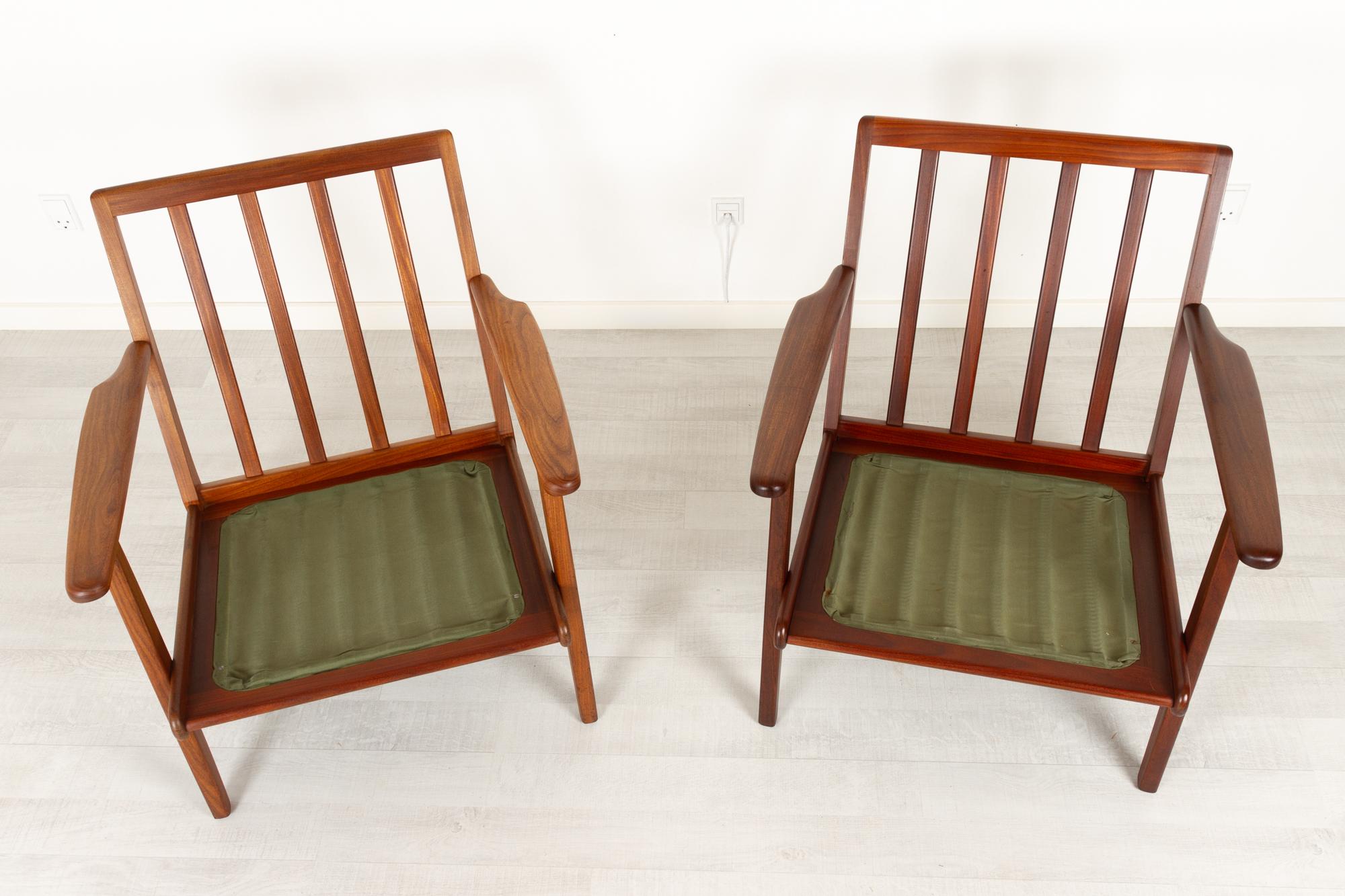 Teak Vintage Danish Lounge Chairs by Aage Pedersen for GETAMA 1960s, Set of 2 For Sale