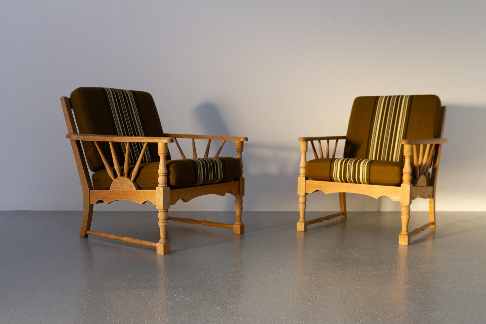 Vintage Danish Lounge Chairs in Oak, 1960s. Set of 2. 1