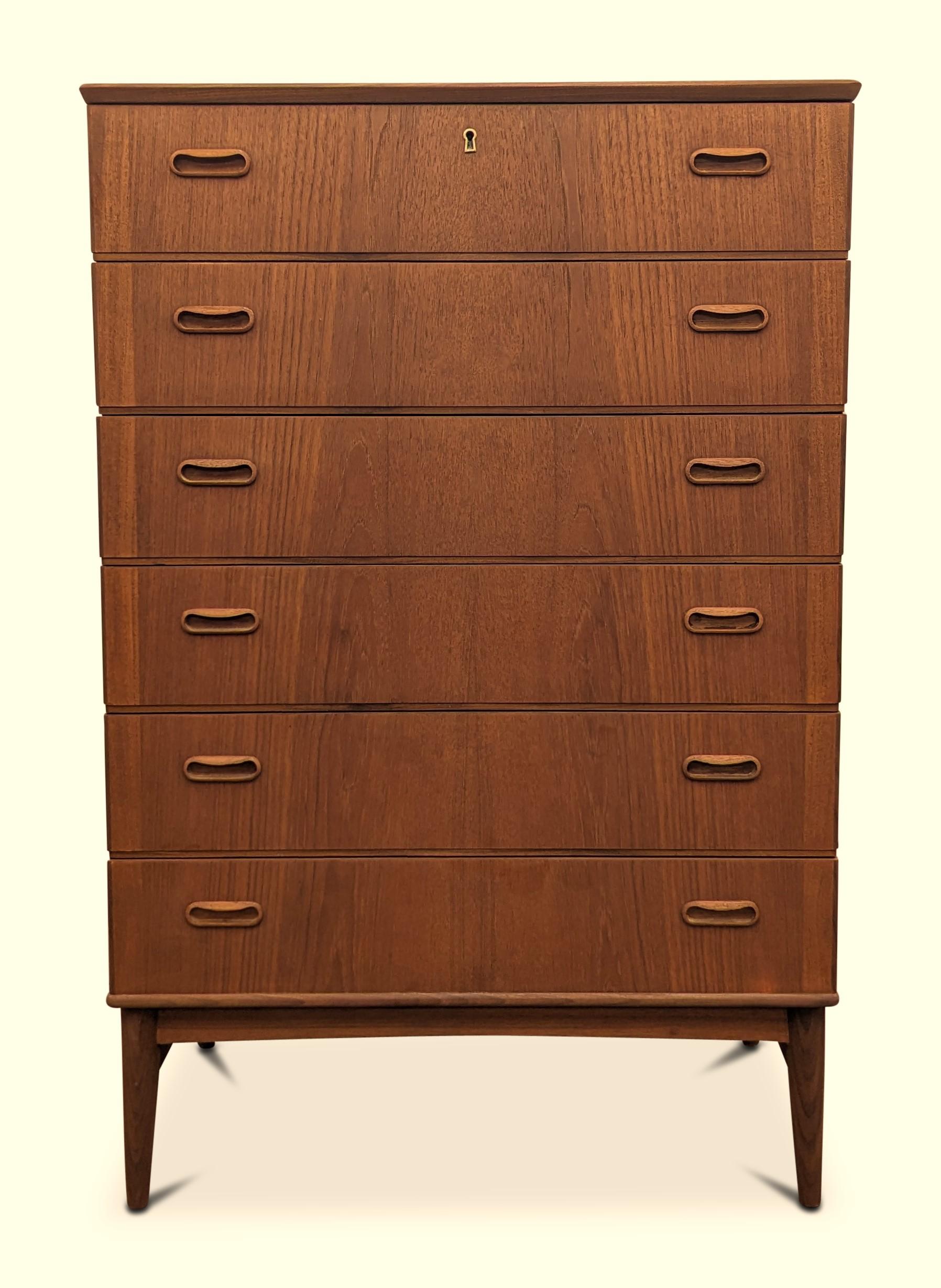 Scandinavian Modern Vintage Danish MCM Teak High Boy Dresser - 042402 For Sale