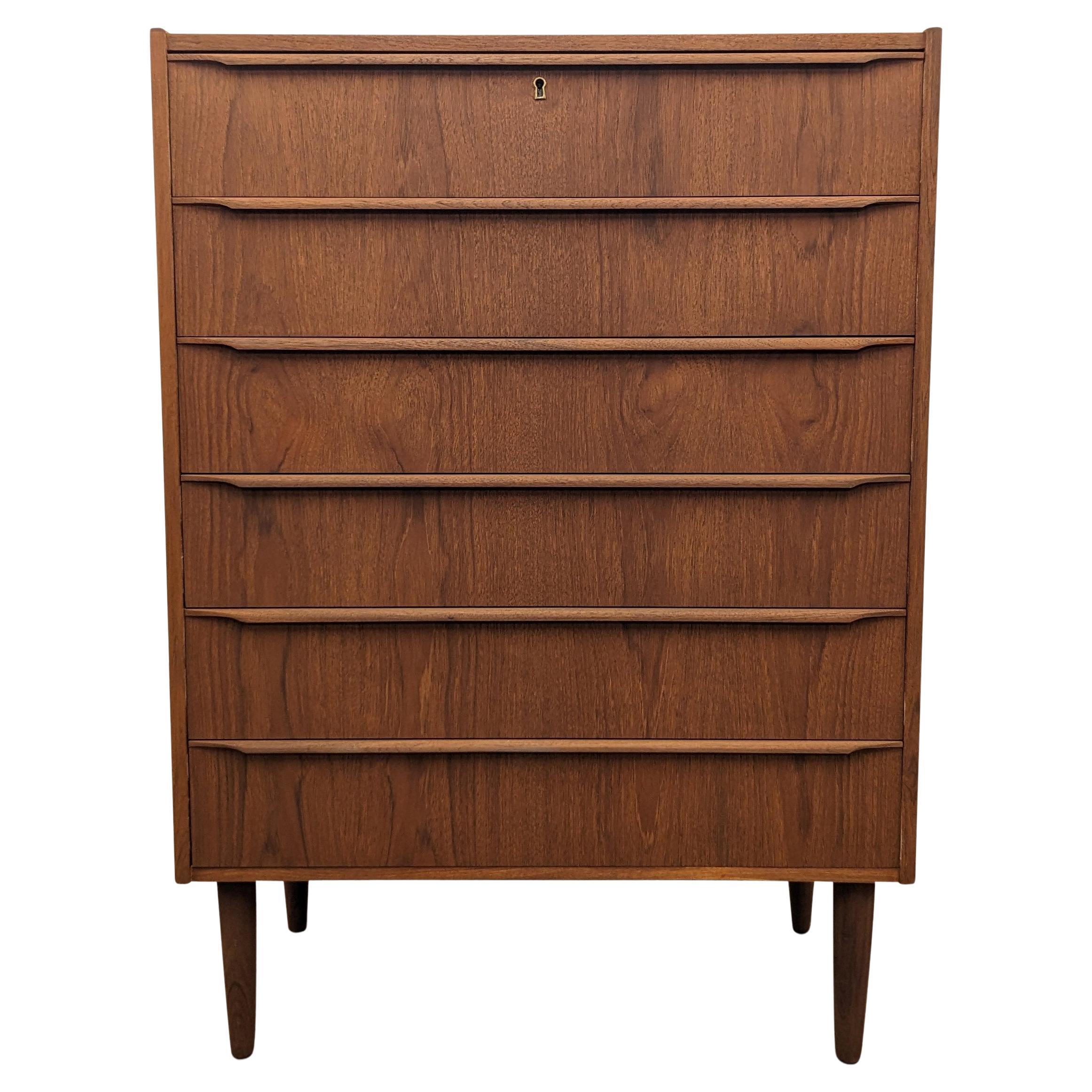 Vintage Danish MCM Teak High Boy Dresser - 042403 For Sale