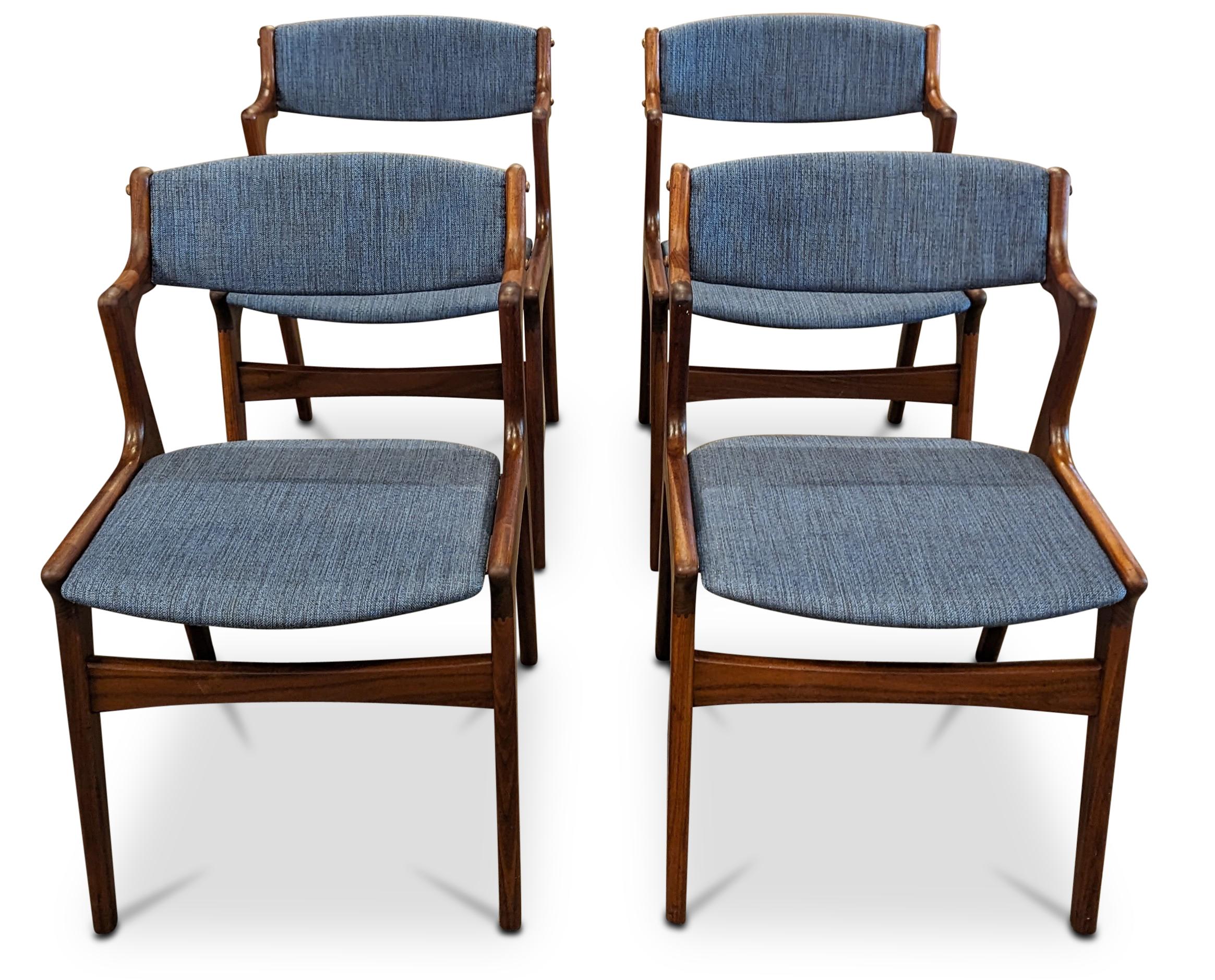 New Upholstery - Blue Fabric

Vintage Danish mid-century modern, made in the 1950's - Recently refurbished

The piece is more than 65+ years old and some wear and tear can be expected, but we do everything we can to refurbish them in respect to the