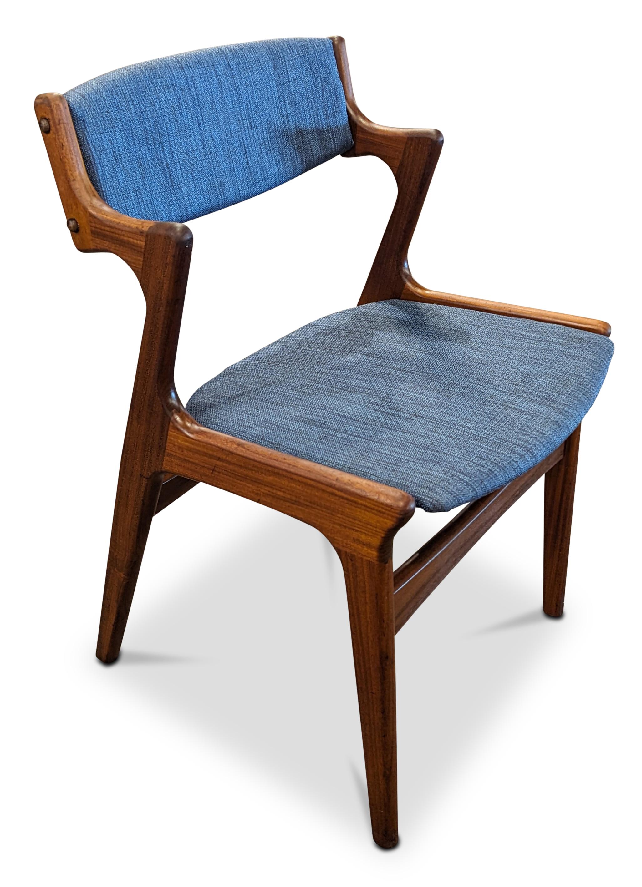 Mid-20th Century Vintage Danish Mid Century 4 Nova Teak Chairs - 072334