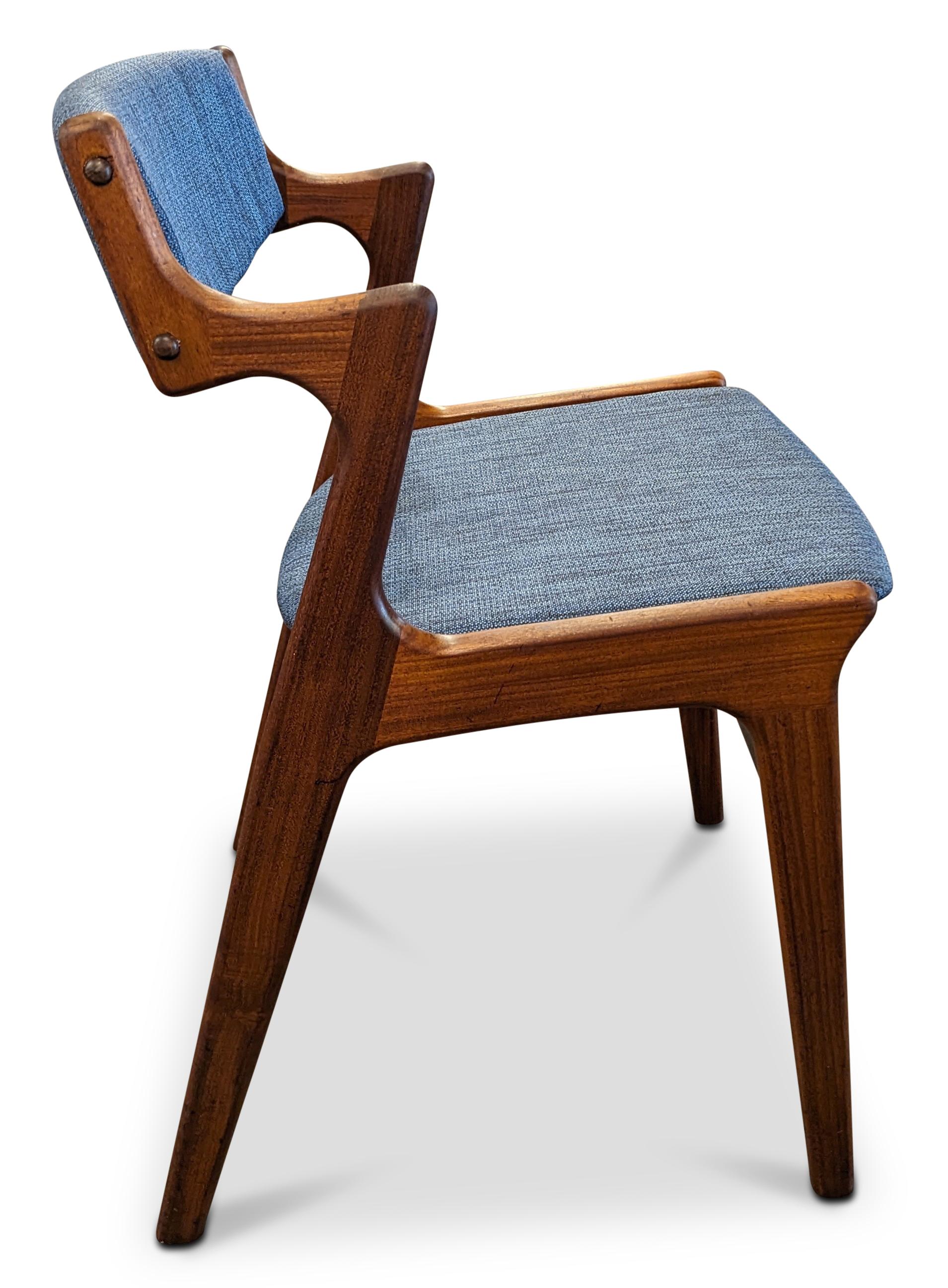 Vintage Danish Mid Century 4 Nova Teak Chairs - 072334 1