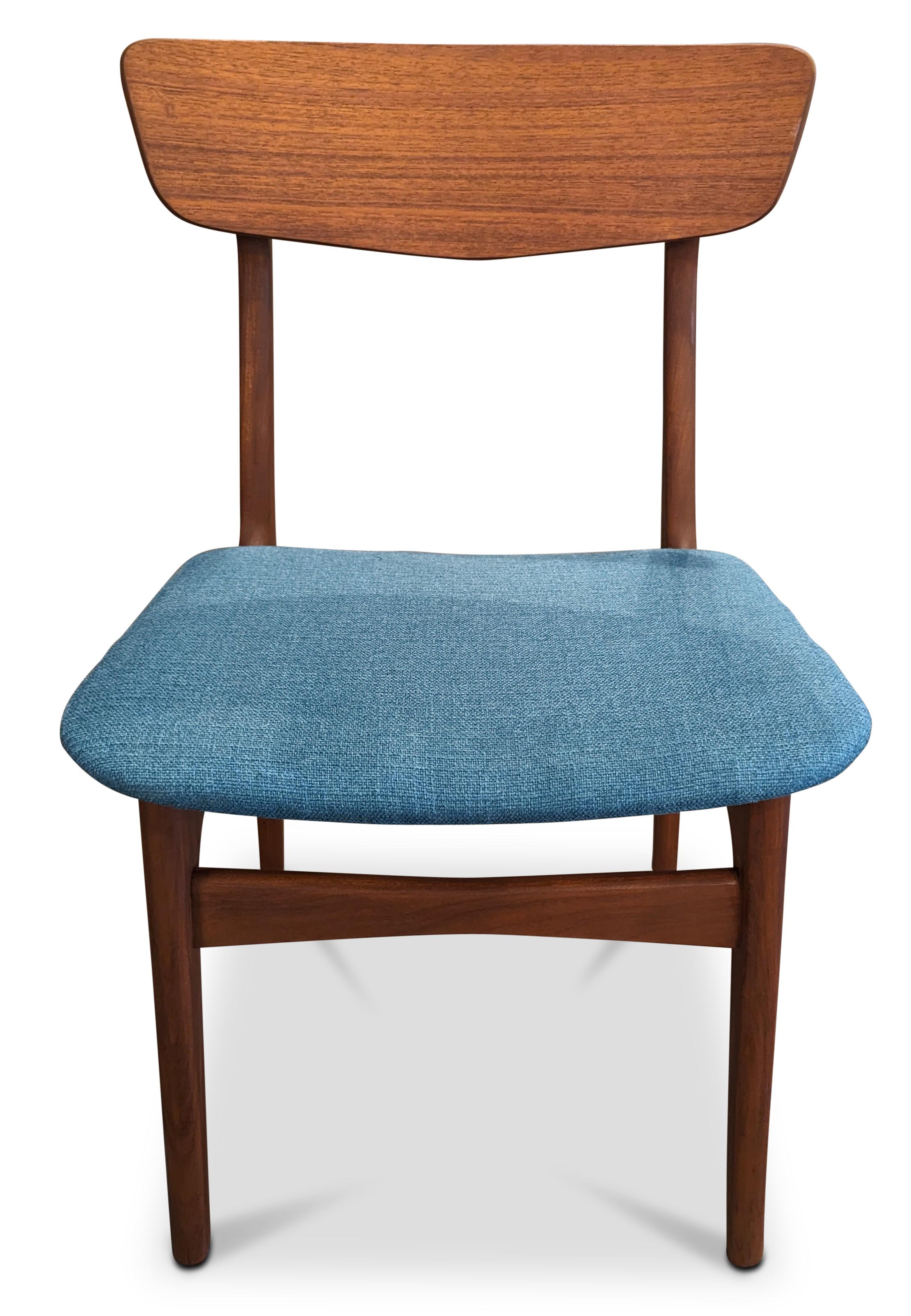 New Upholstery - Teal Fabric
Vintage Danish mid-century modern, made in the 1950's - Recently refurbished

The piece is more than 65+ years old and some wear and tear can be expected, but we do everything we can to refurbish them in respect to the