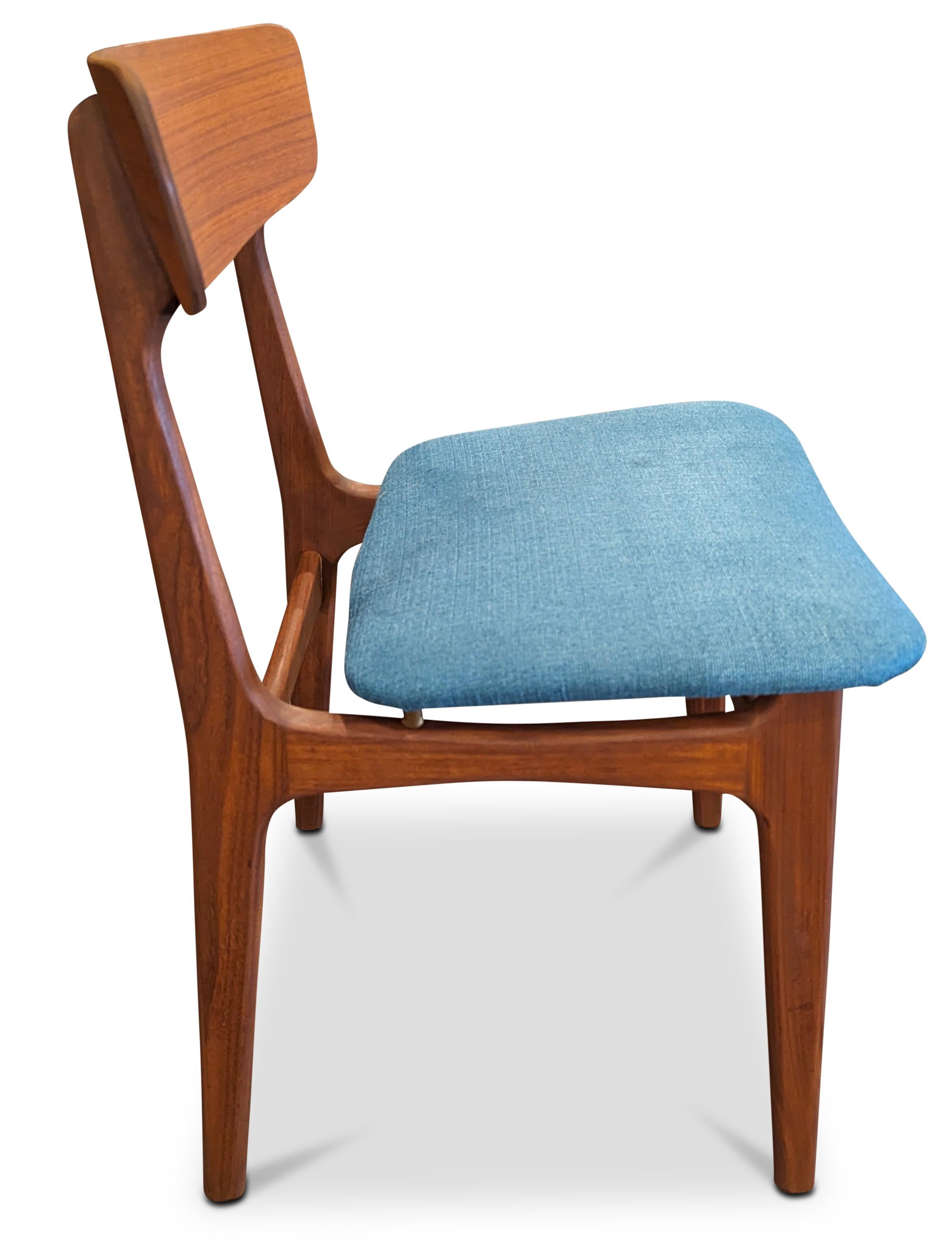 Vintage Danish Mid Century 4 Schoning Elgaard Teak Chairs - 072335 In Good Condition In Brooklyn, NY